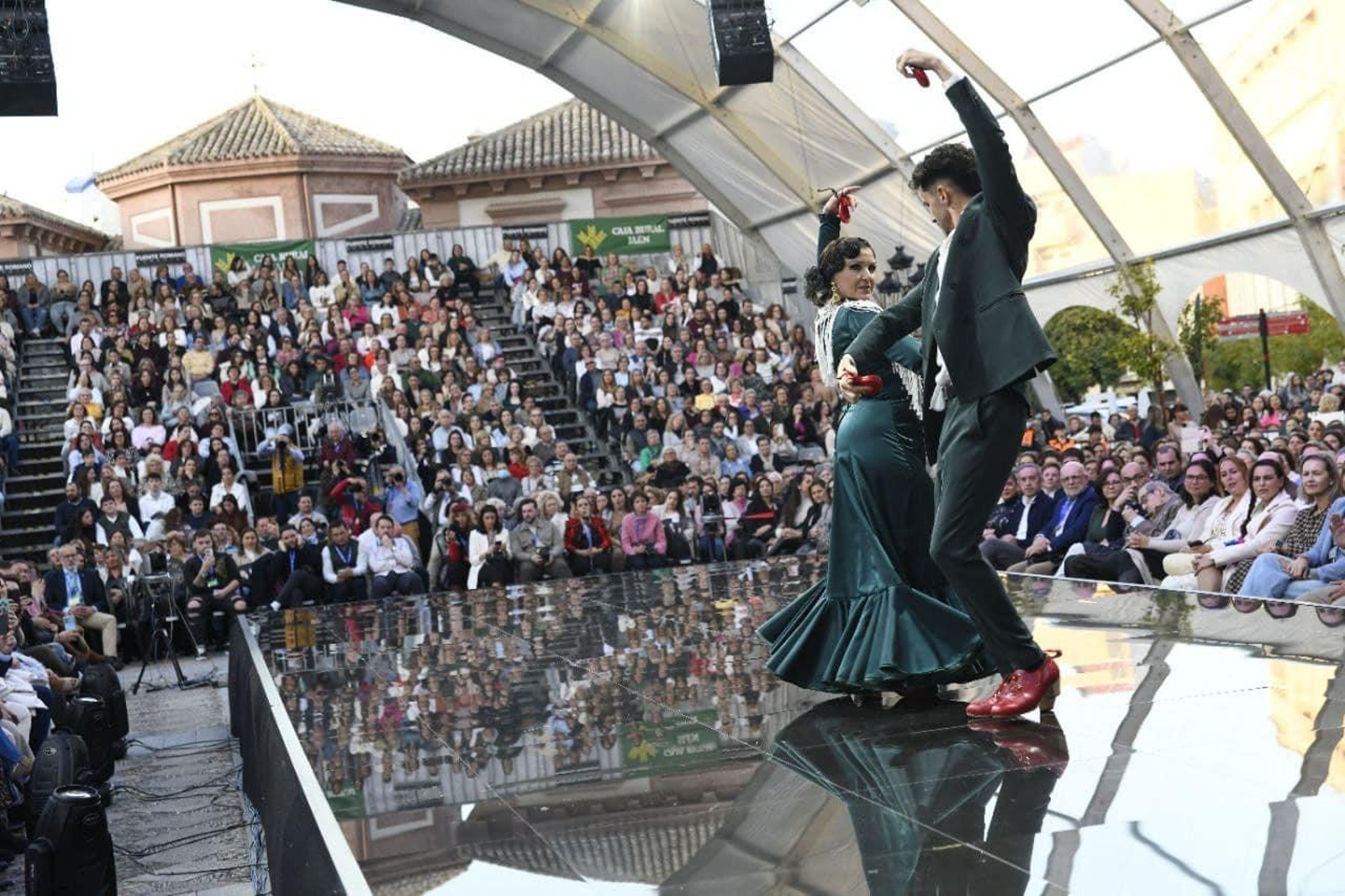 Lo mejor de Andújar Flamenca, moda de alta costura, en imágenes