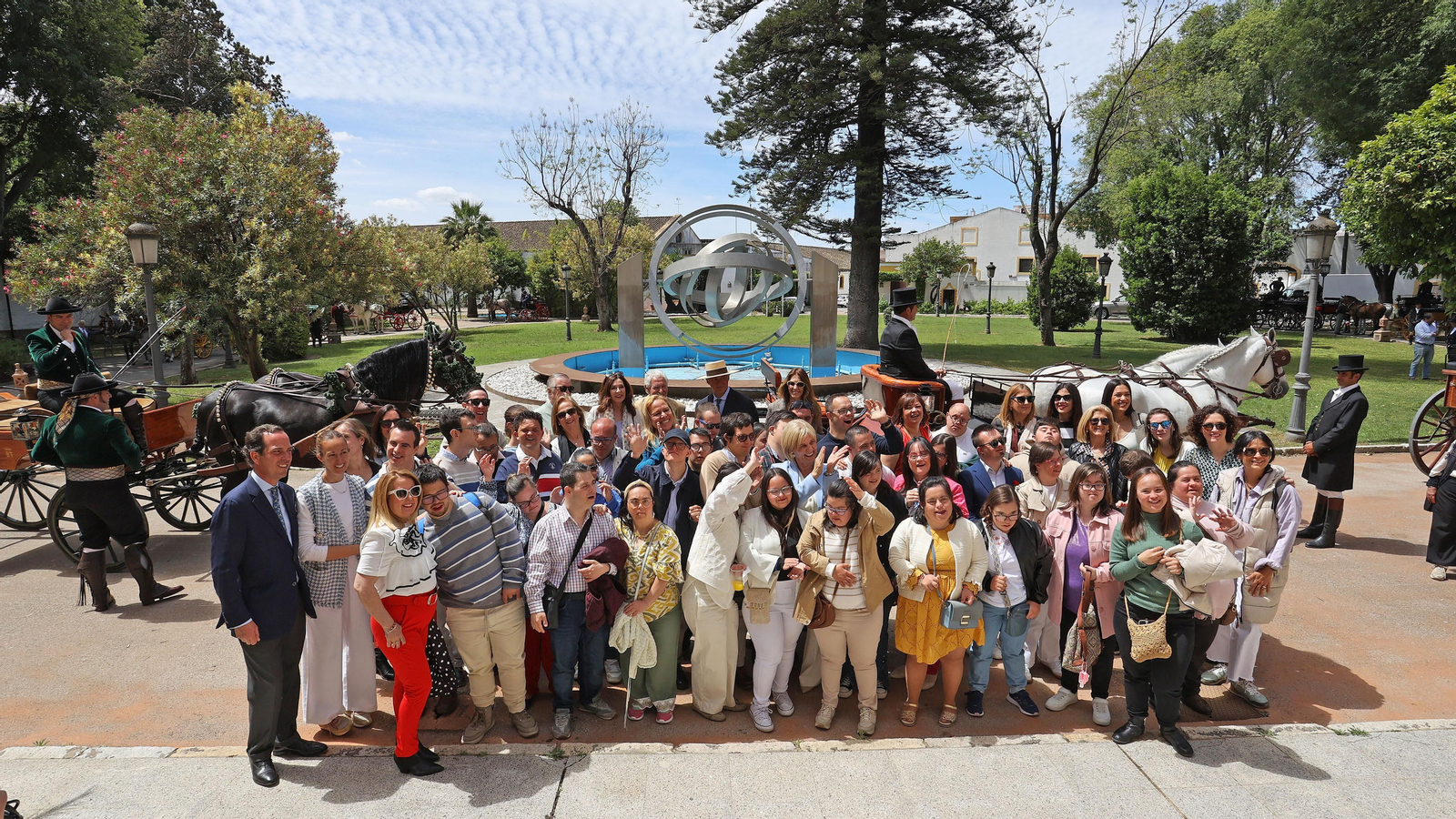 'Los carruajes de la integración' con jóvenes de Cedown y Aspanido por Jerez