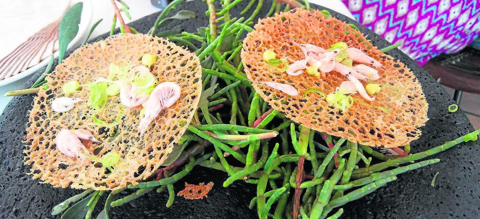 Tortillita de camarones de Aponiente.