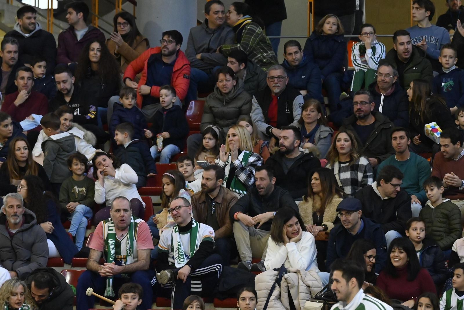 Las mejores fotos de la derrota del Coto Córdoba ante La Salud Archena