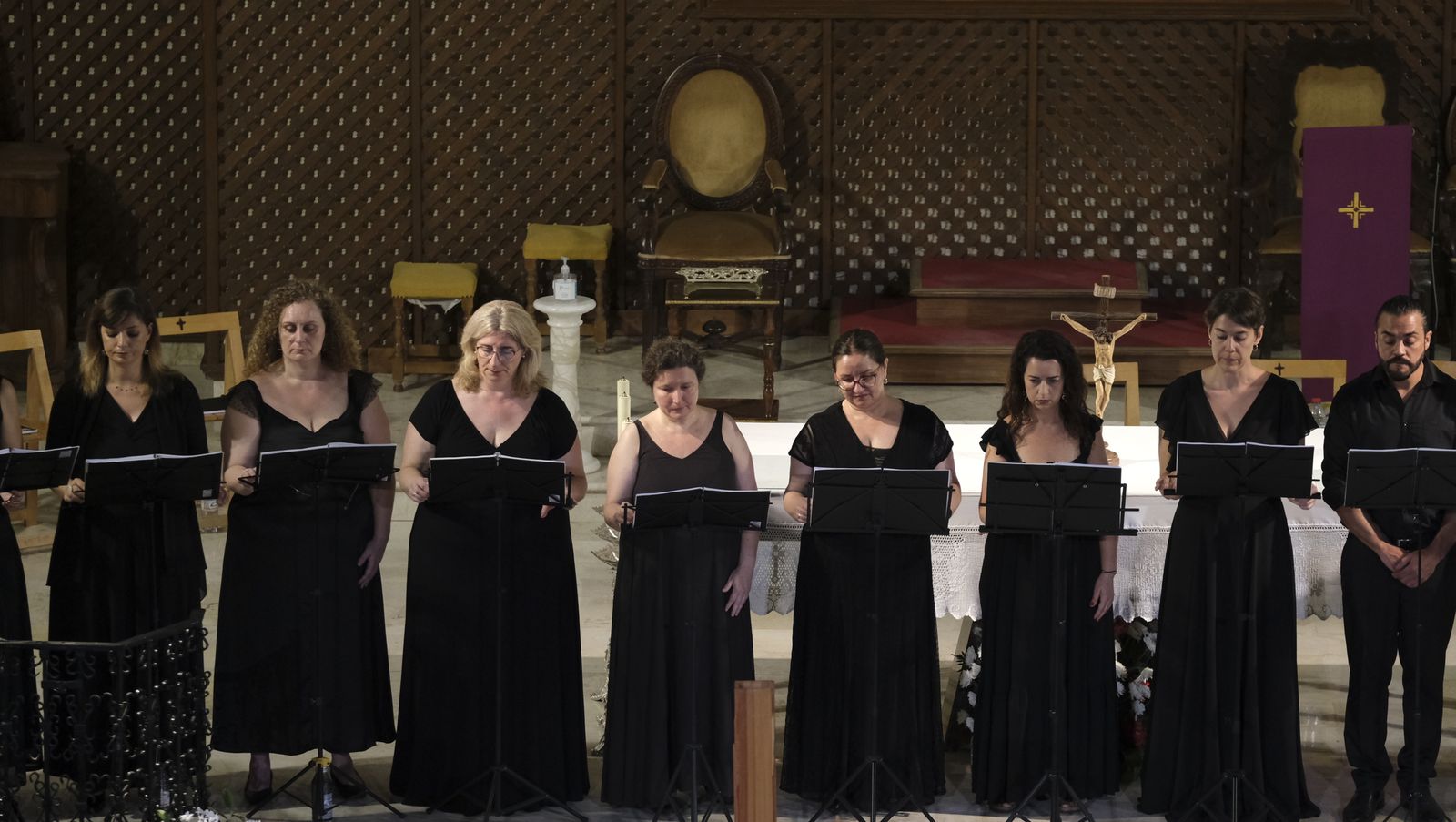 Imágenes de la actuación de Íliber Ensemble y el Coro Tomás Luis de Victoria en el XXI Festival de Música Renacentista y Barroca de Vélez Blanco