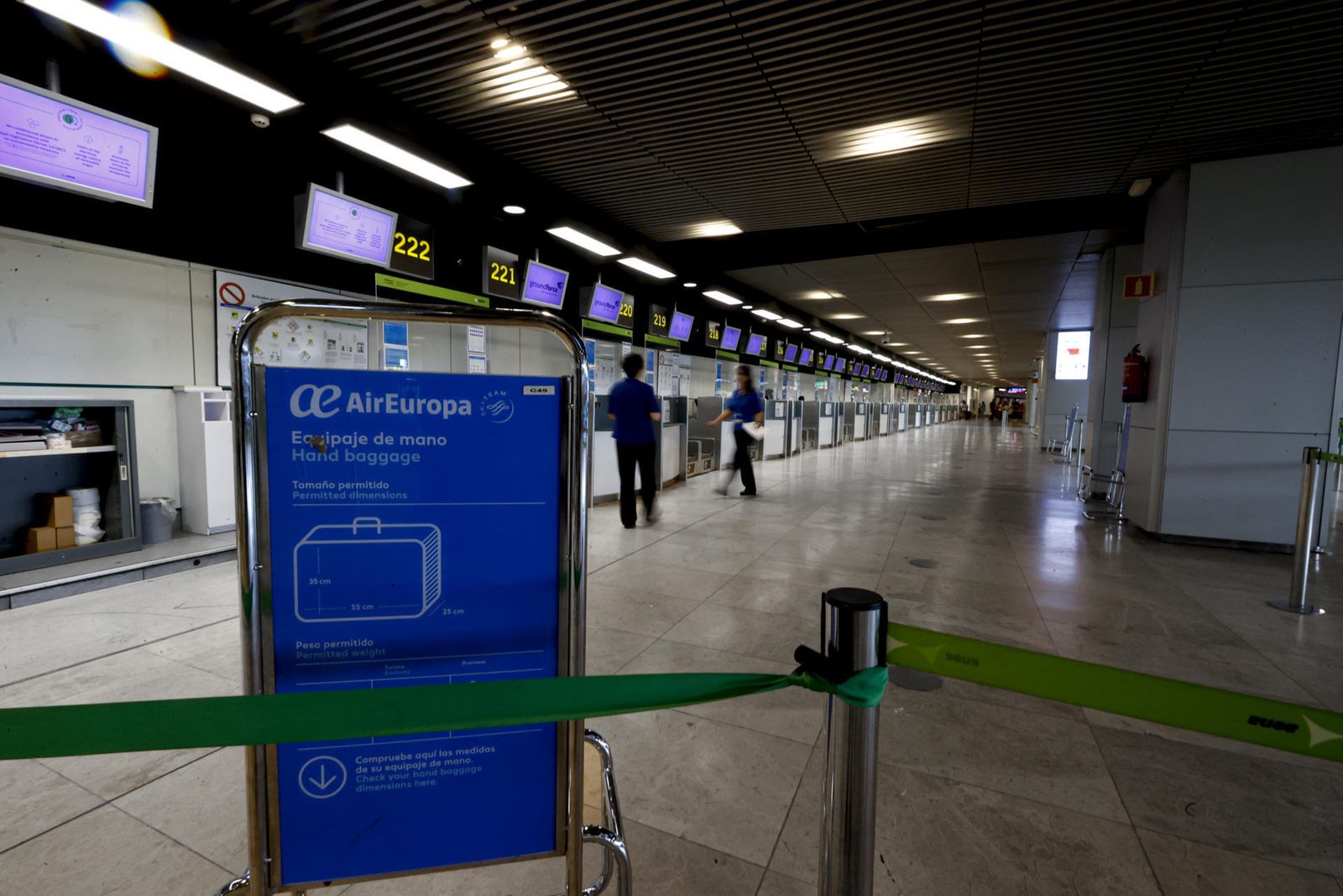 Vista de los mostradores de facturación de Air Europa