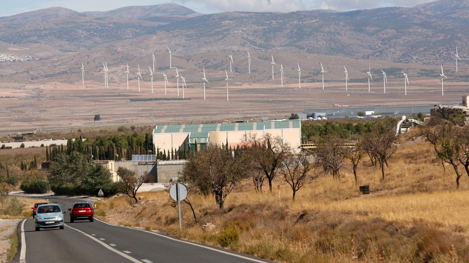 Parque eólico del Marquesado, entre La Calahorra y Huéneja