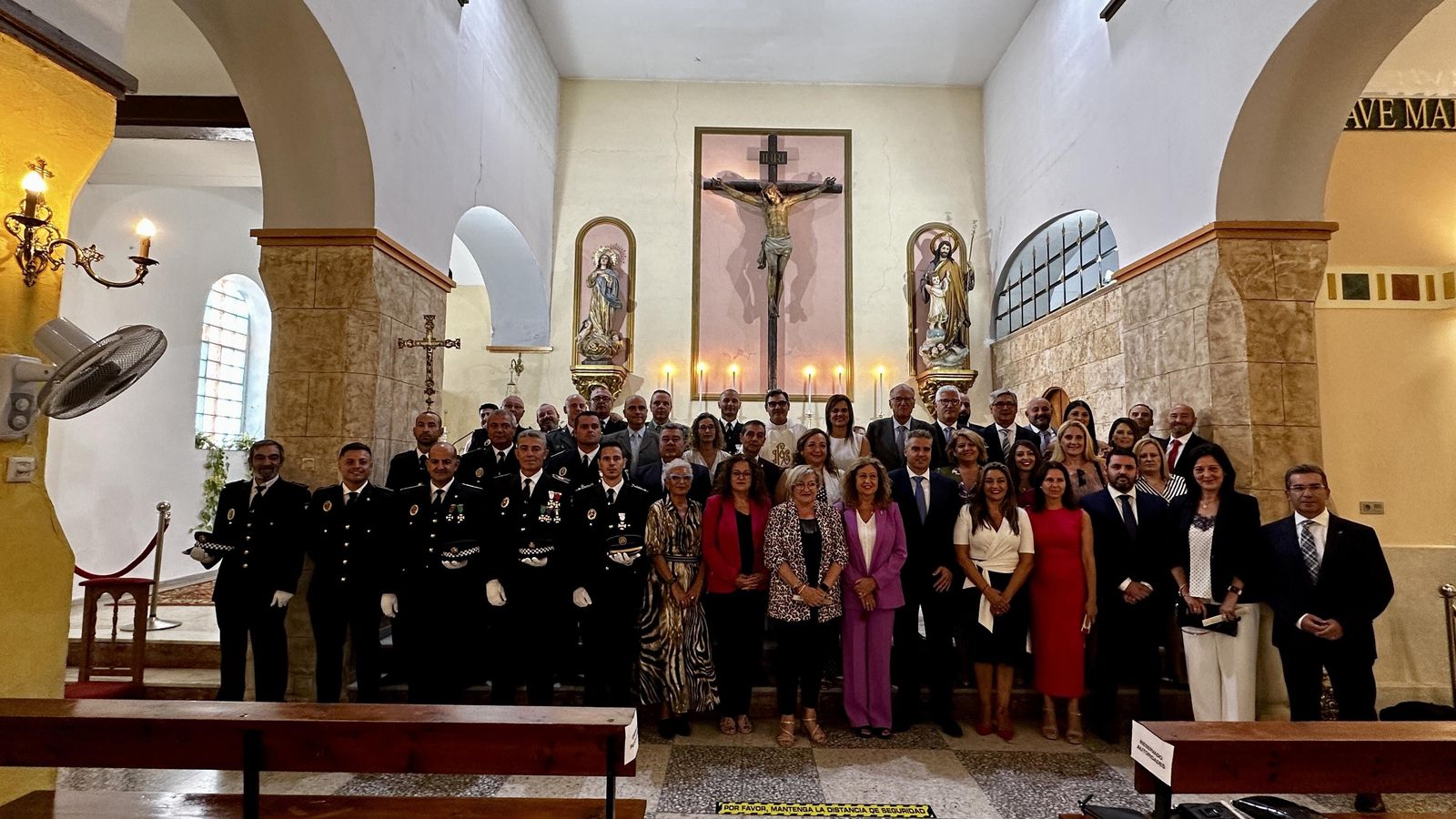 Premiados y autoridades en la iglesia de Benahadux.