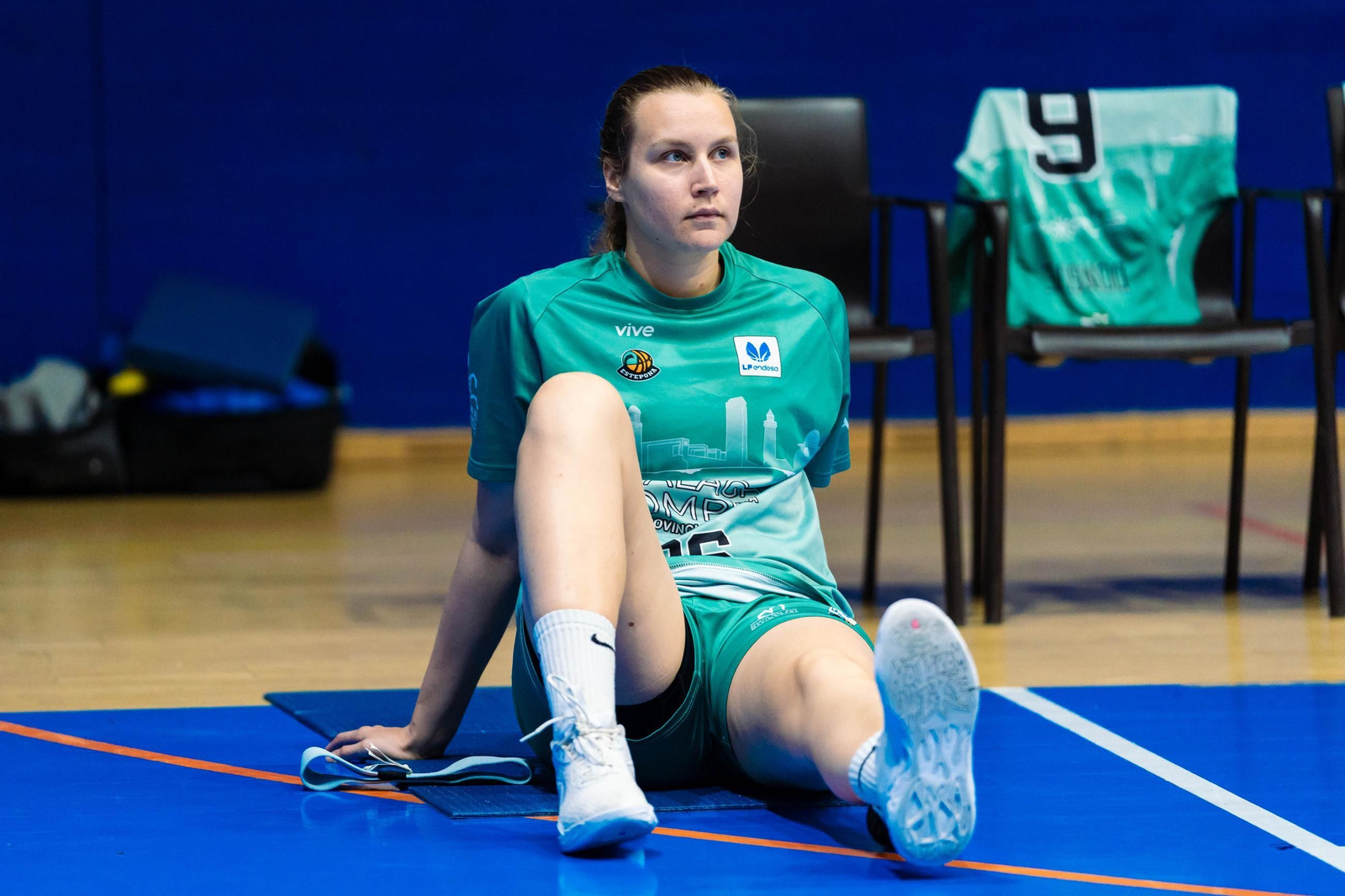 El CAB Estepona da vida al Movistar Estudiantes (85-60)