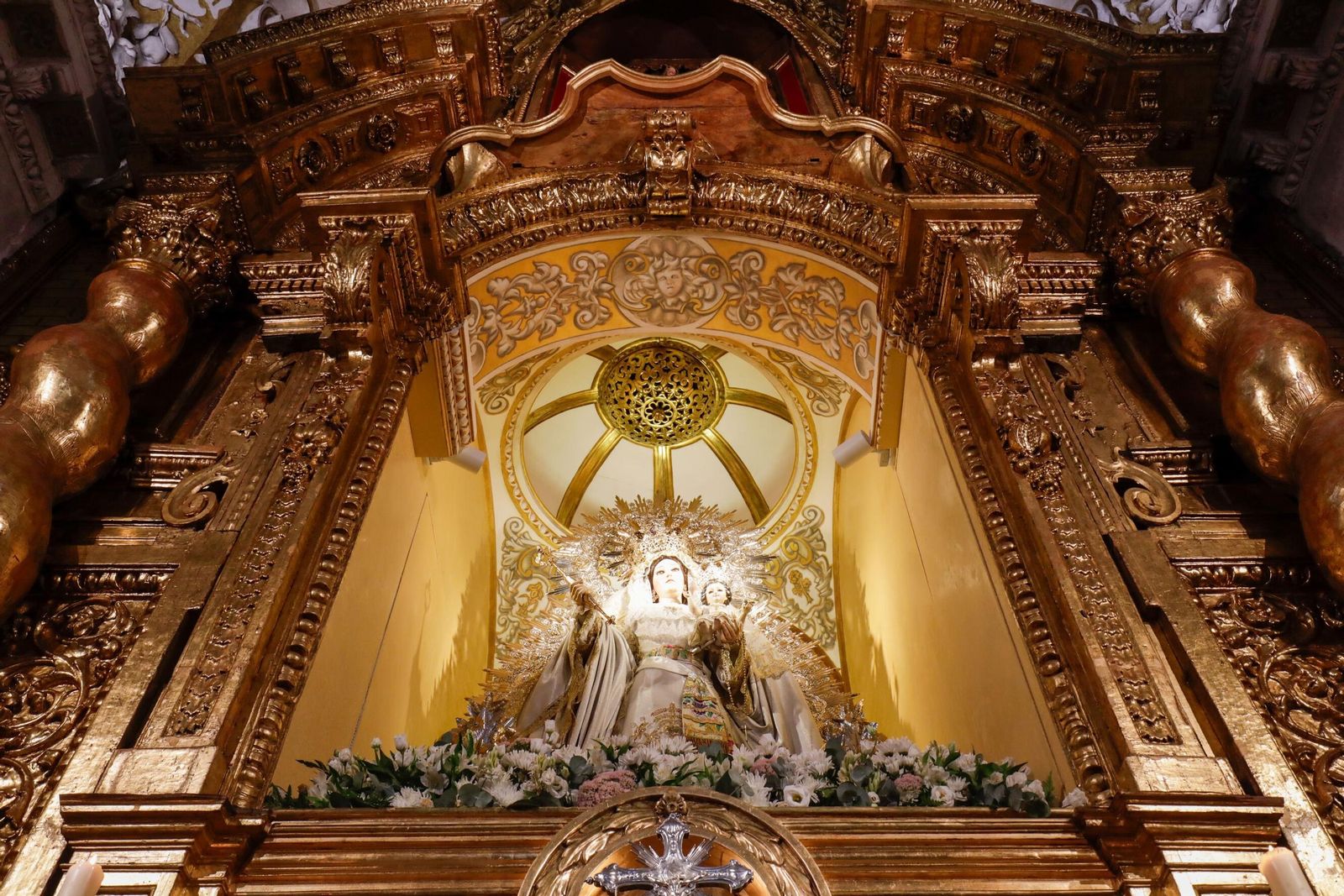 Detalle del camarín de la Virgen de las Nieves.