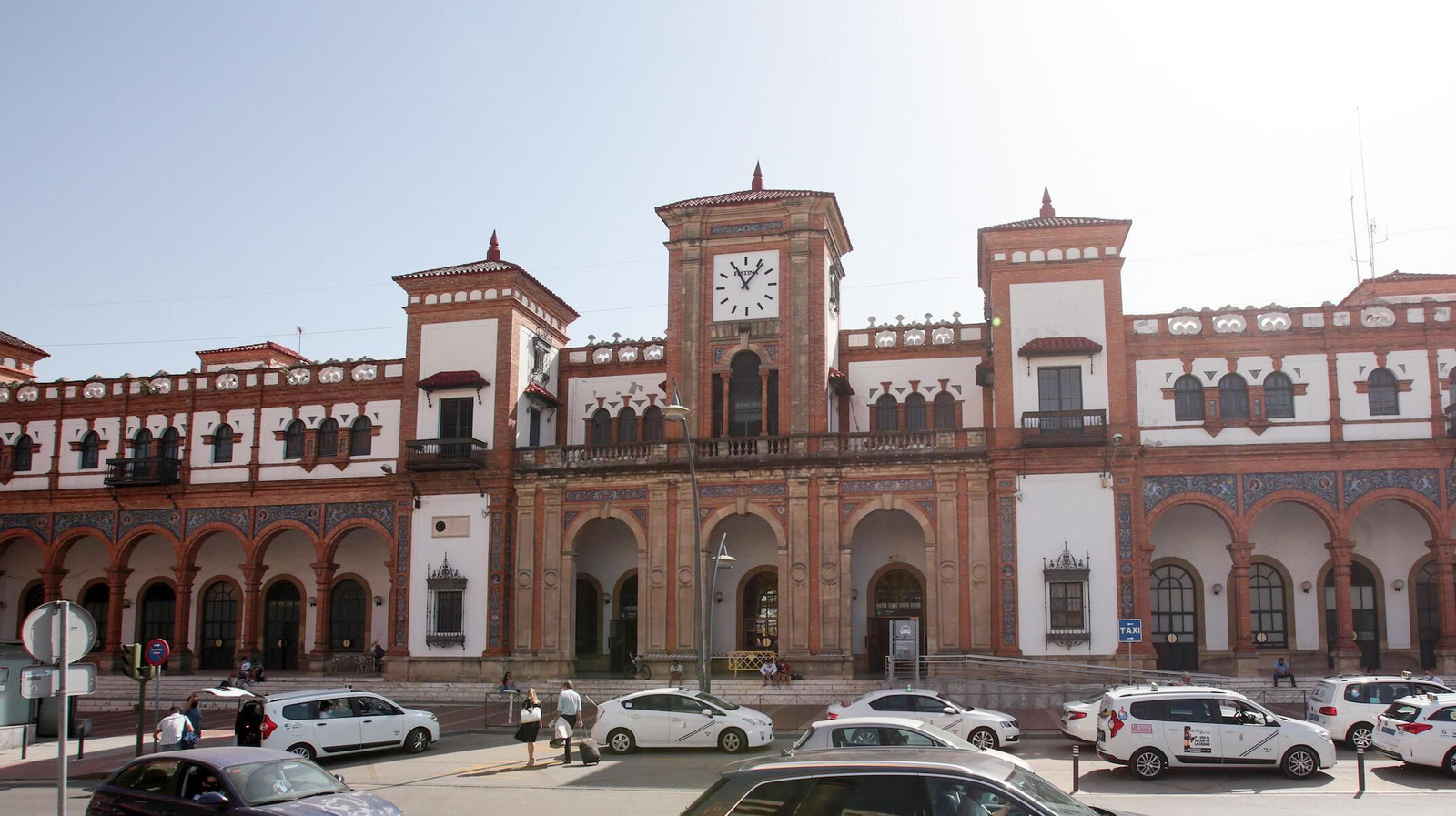 Vista panorámica de la estación de trenes de Jerez