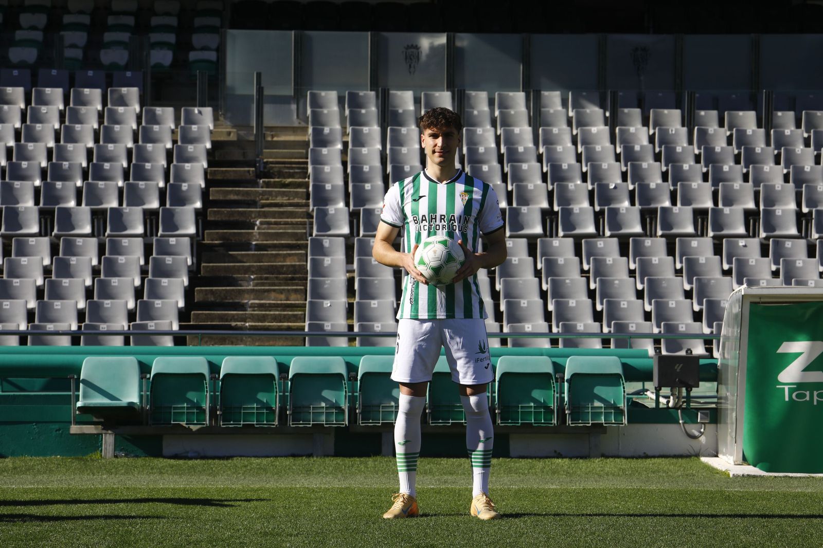 Las mejores fotos de la presentación de Diego Percan con el Córdoba CF
