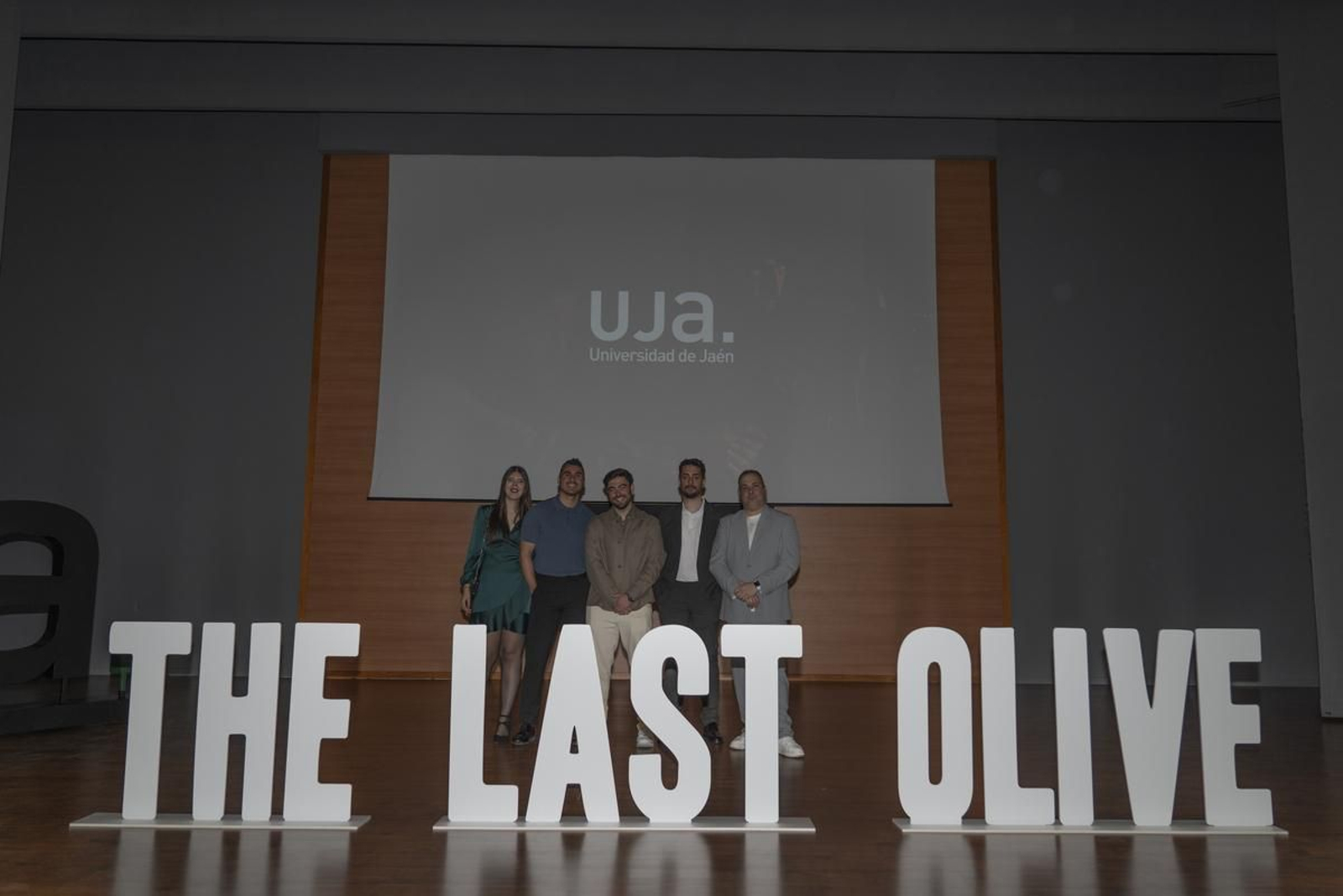Imágenes de una noche para el recuerdo: así fue la premier de The Last Olive