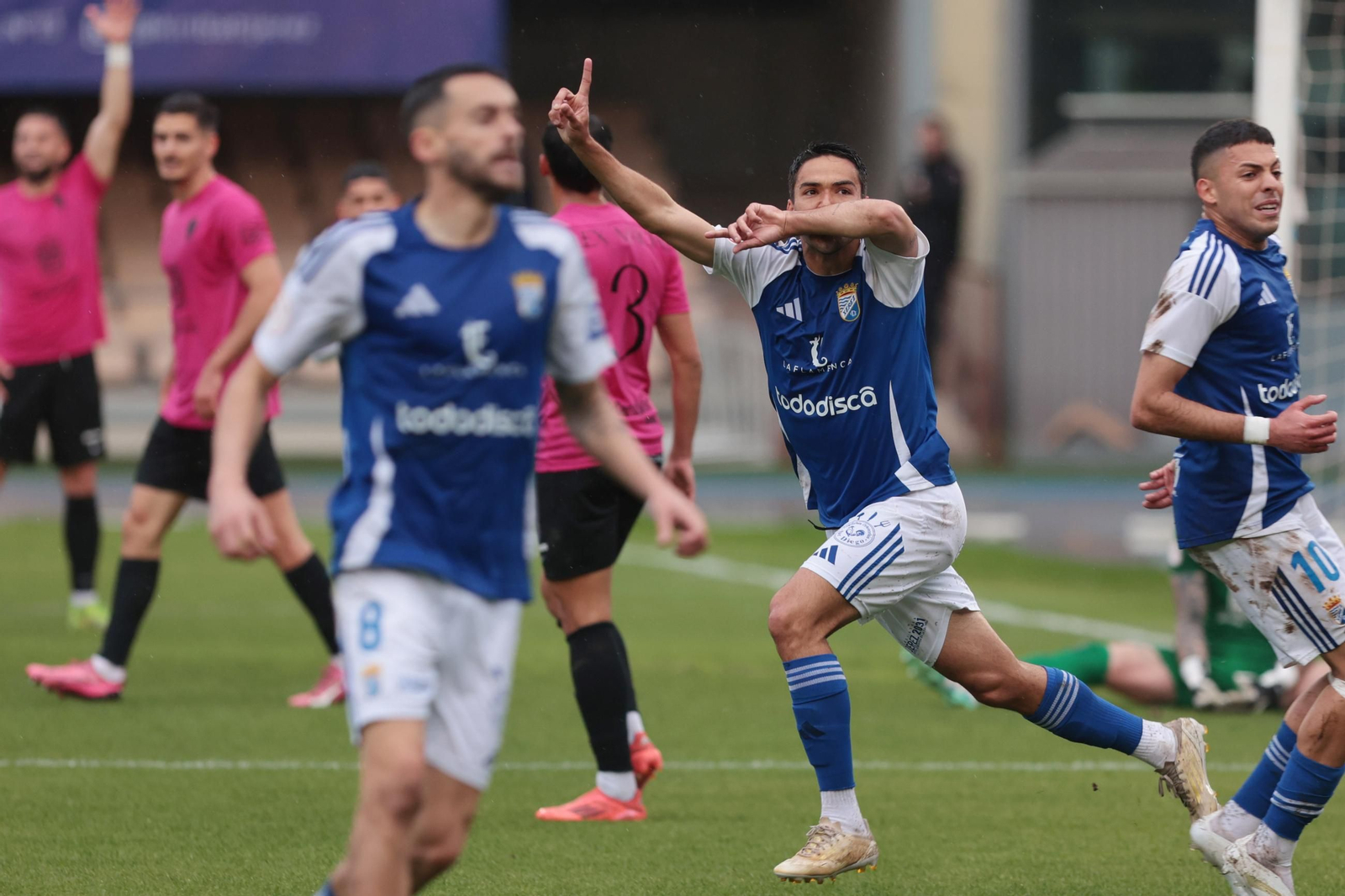 Diego celebra el tanto que anotó contra el San Fernando. Diego celebra el tanto que anotó contra el San Fernando.