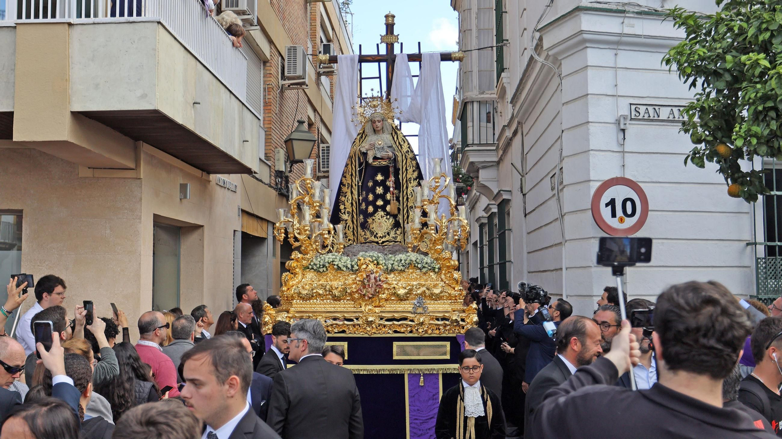 Imágenes de la Hermandad del Loreto en el Viernes Santo de Jerez 2025
