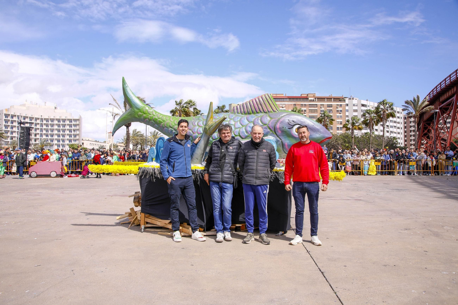 Las imágenes del entierro de la sardina en Almería