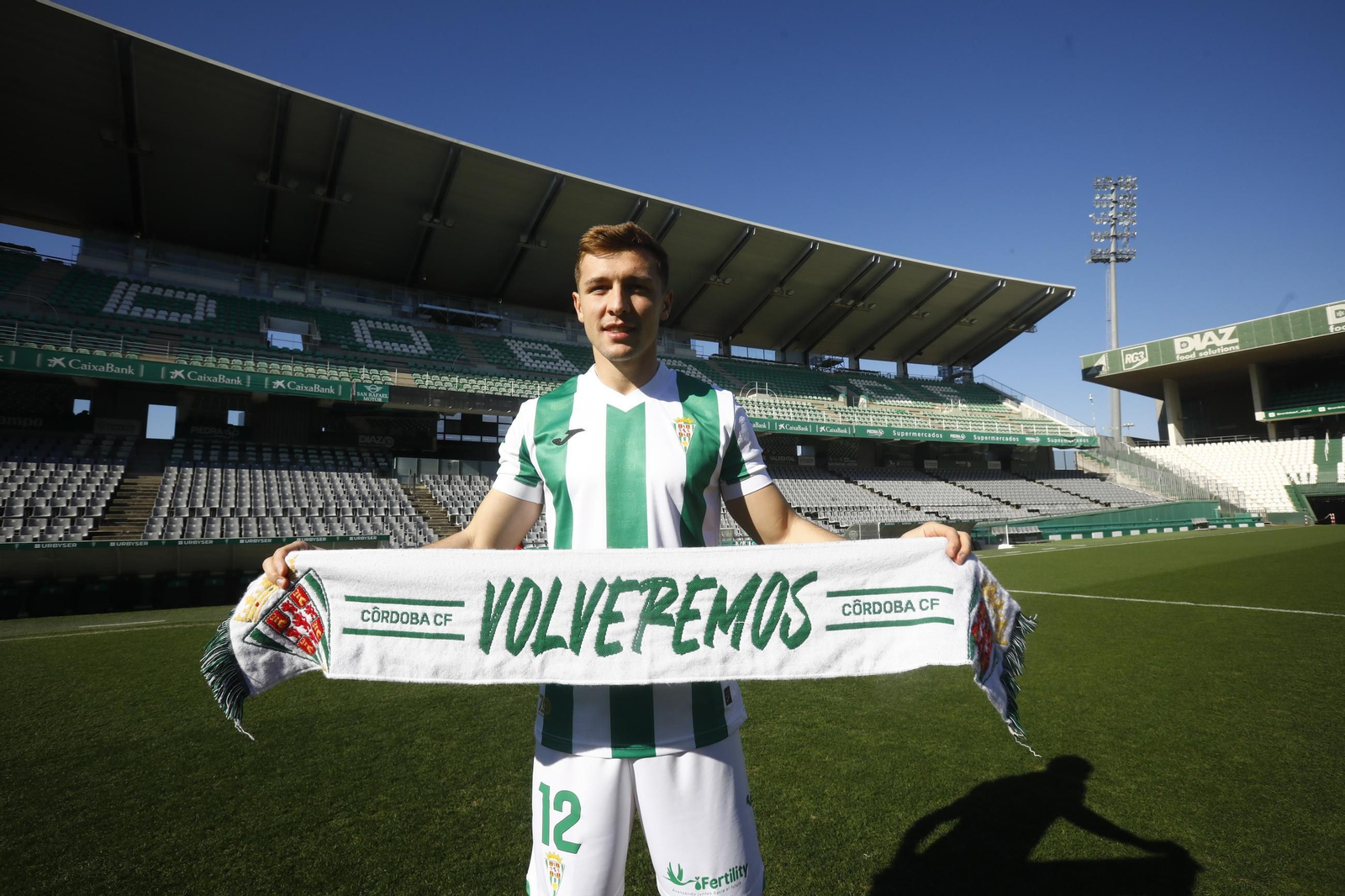 Las mejores fotos de la presentación de Del Moral como jugador del Córdoba aCF