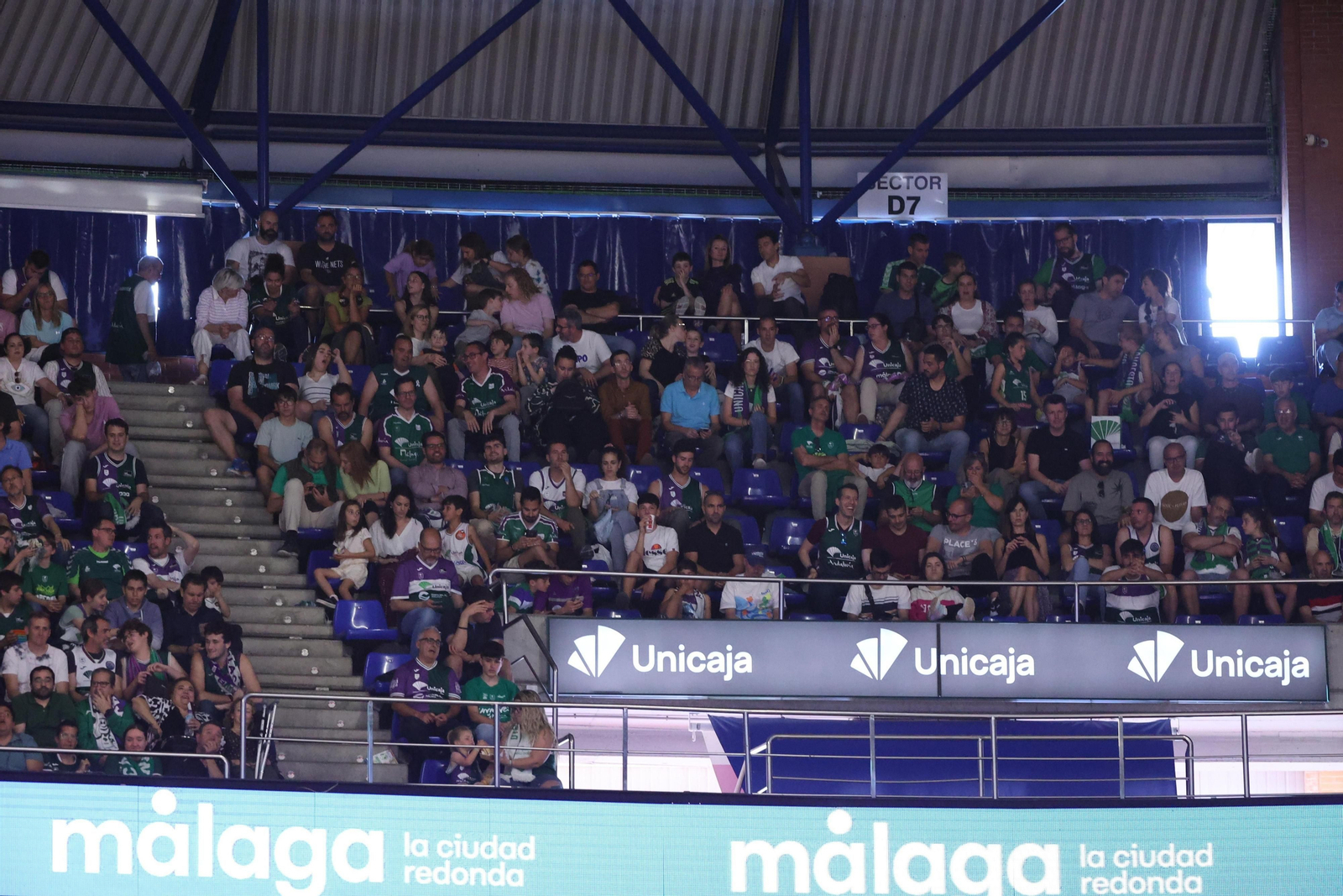 Búscate en las gradas del Carpena en el Unicaja-UCAM Murcia