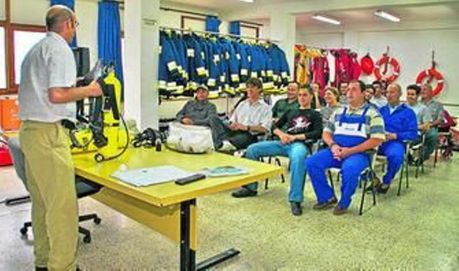 Curso en el centro náutico del Ifapa.