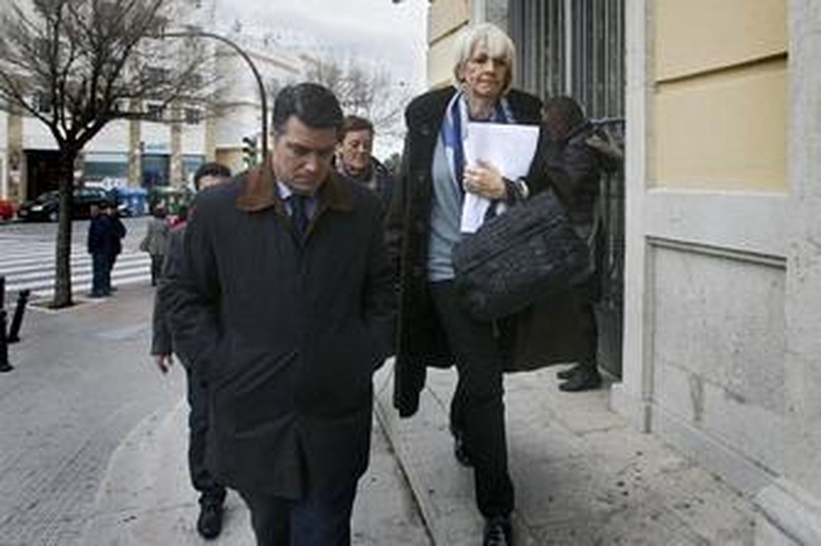 Ignacio Romaní y Teófila Martínez, en los juzgados, en una imagen de archivo. /Joaquín Pino