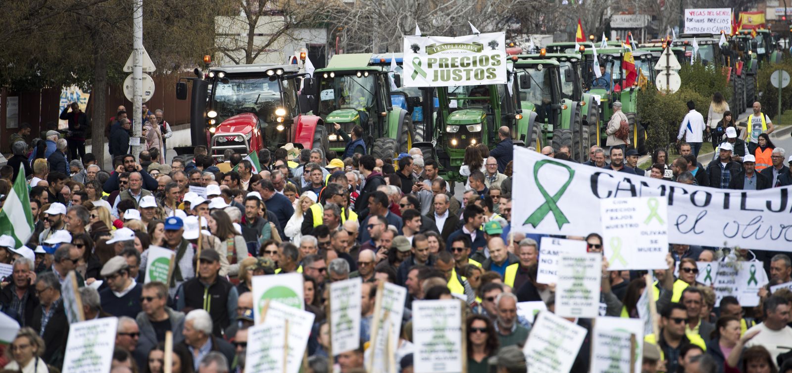 Curiosidades: las mejores fotos de la manifestación del campo en Granada