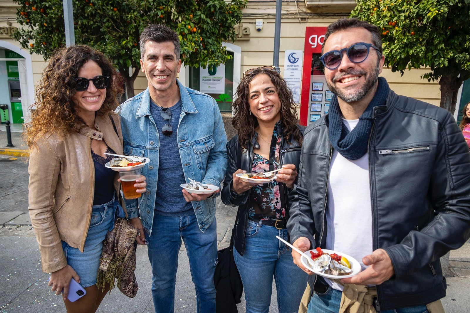 Todas las imágenes de la Ostionada en la plaza de San Antonio