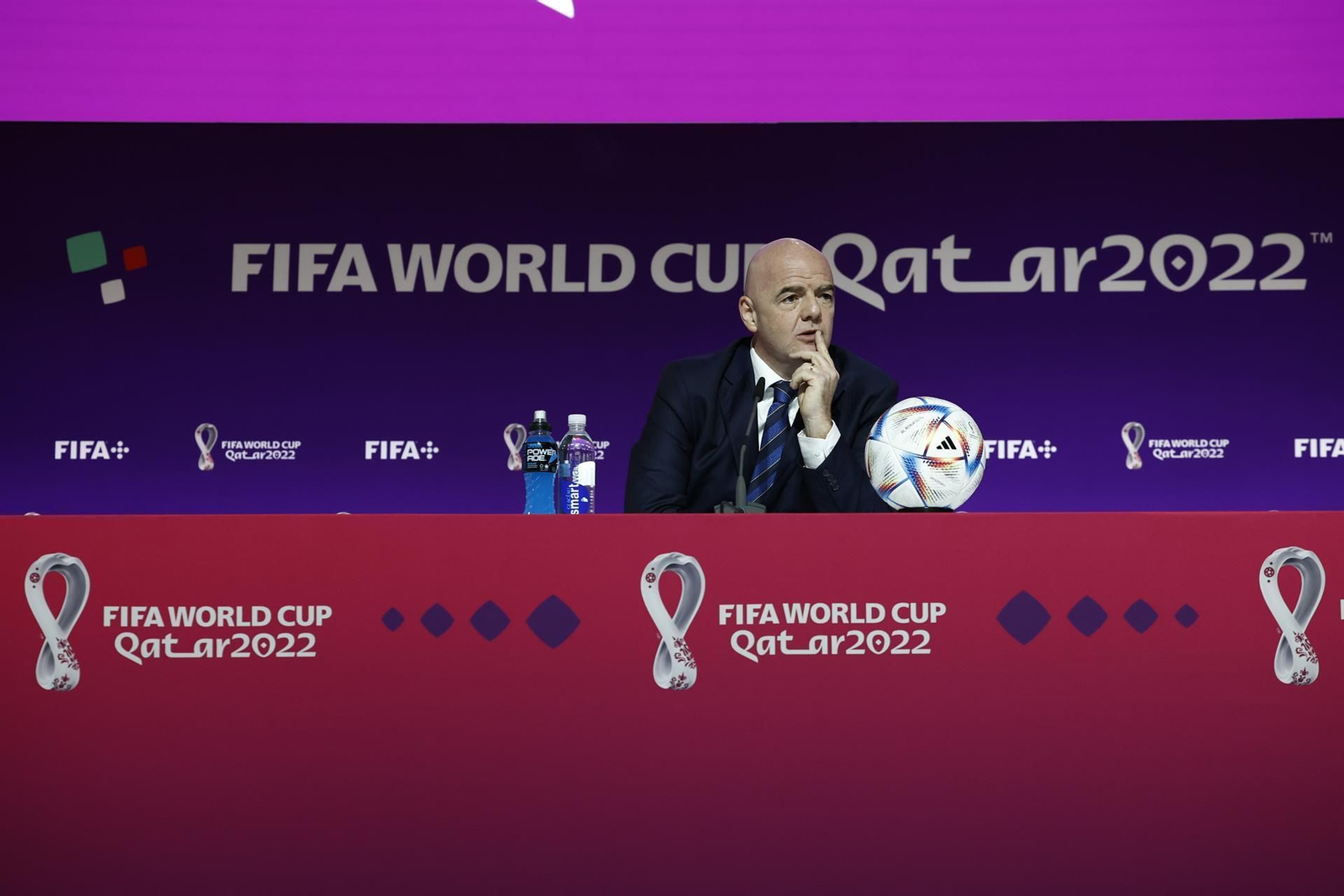 Infantino, durante la rueda de prensa que ha ofrecido en Doha.