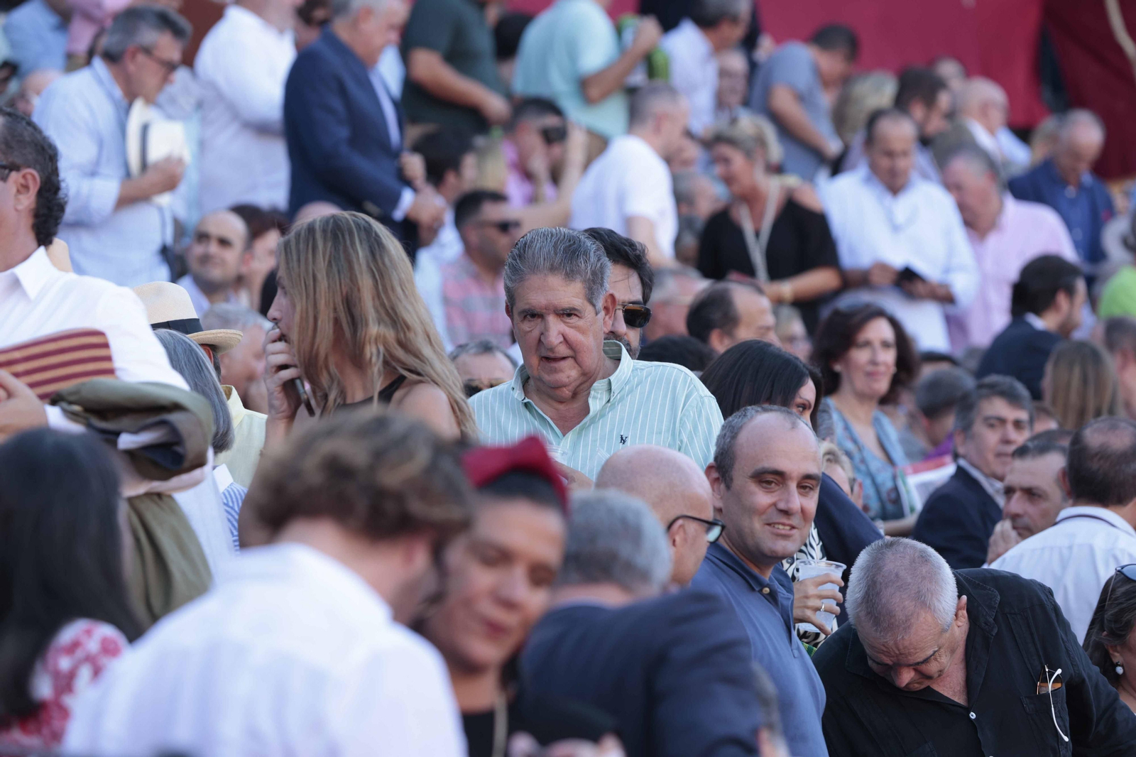Ambiente en los tendidos de la Maestranza