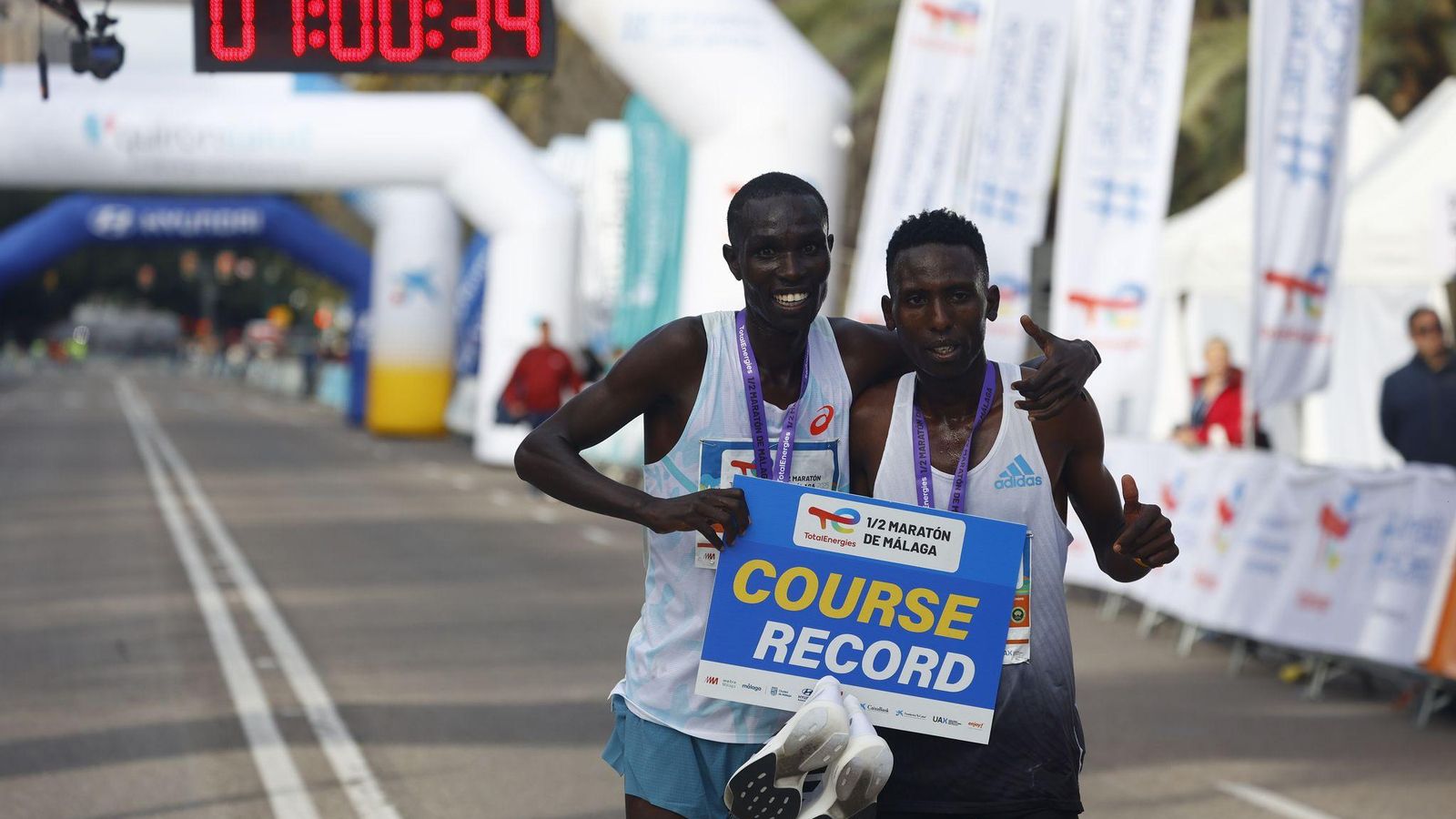 La Media Maratón de Málaga 2025, en fotos