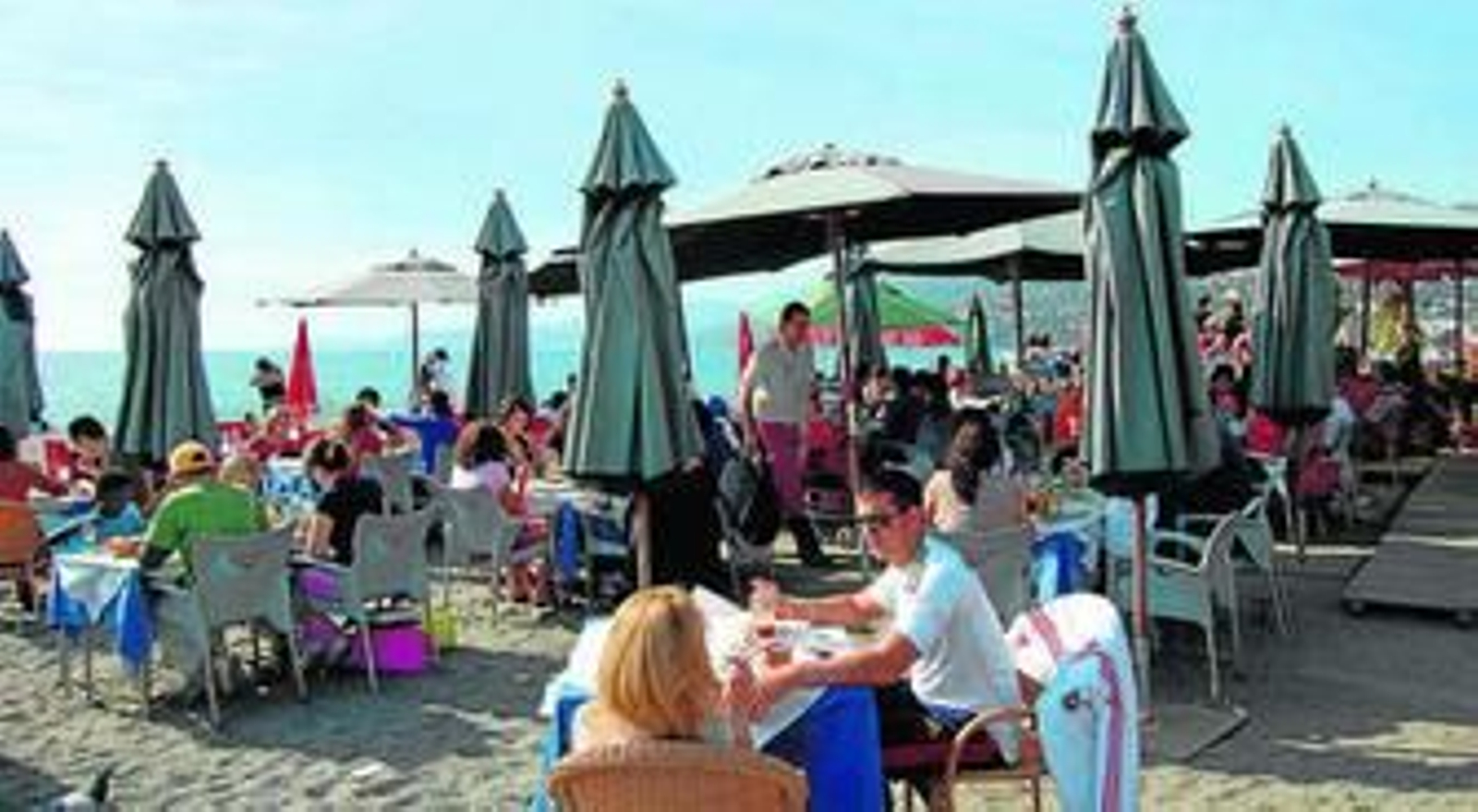 Un negocio en la costa granadina.