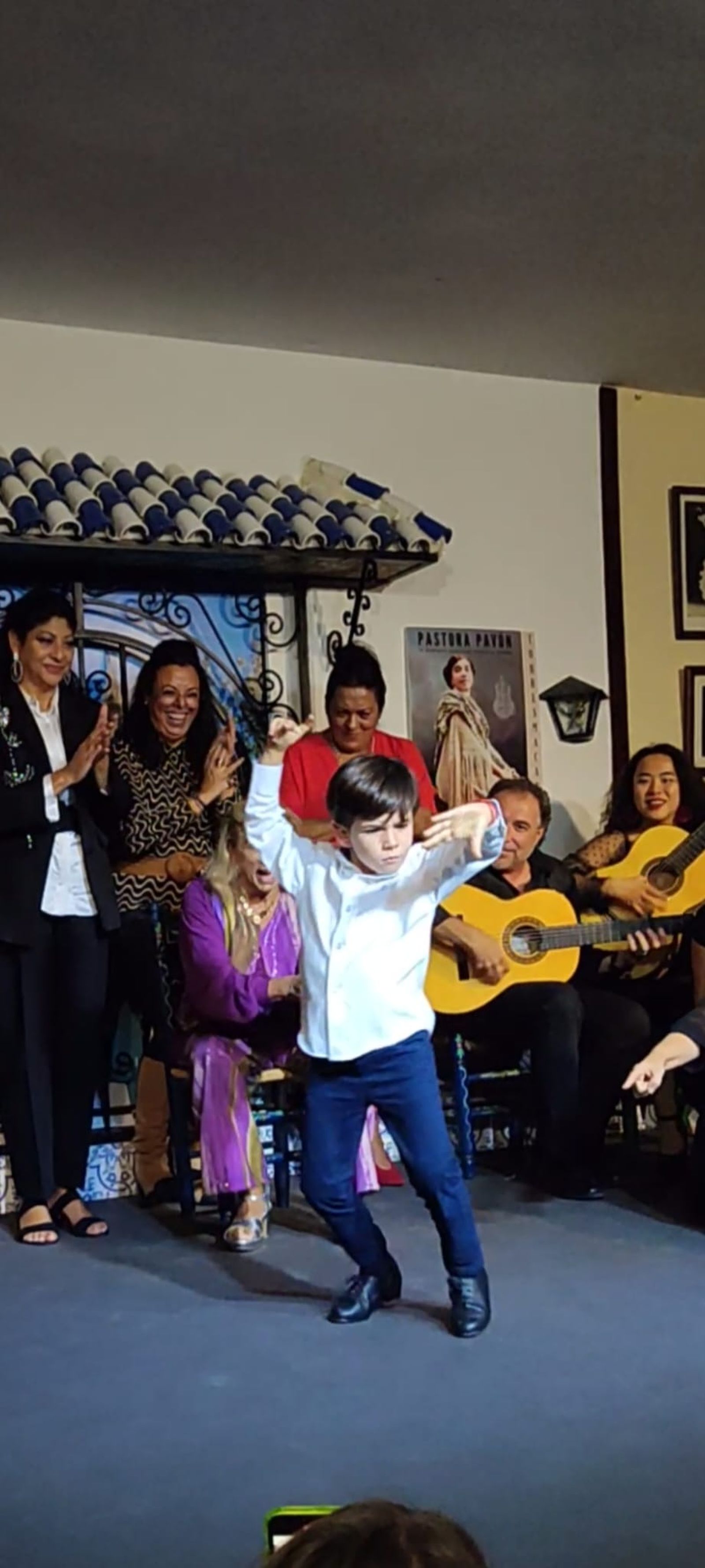 Martín con 'La Farruca' y Manuela Carrasco, dos grandes del flamenco.