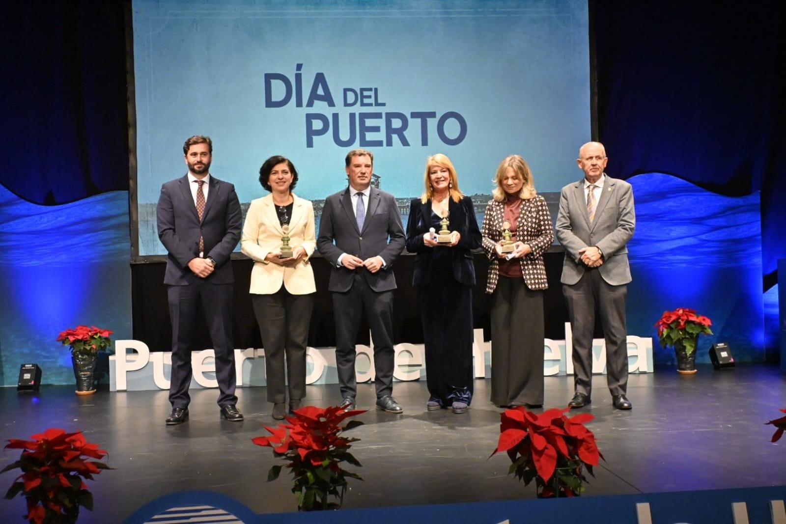Daniel Toscano, Macarena Gómez, Alberto Santana, Pilar Miranda, Gloria Puy y José Manuel Pérez en la celebración del Día del Puerto.