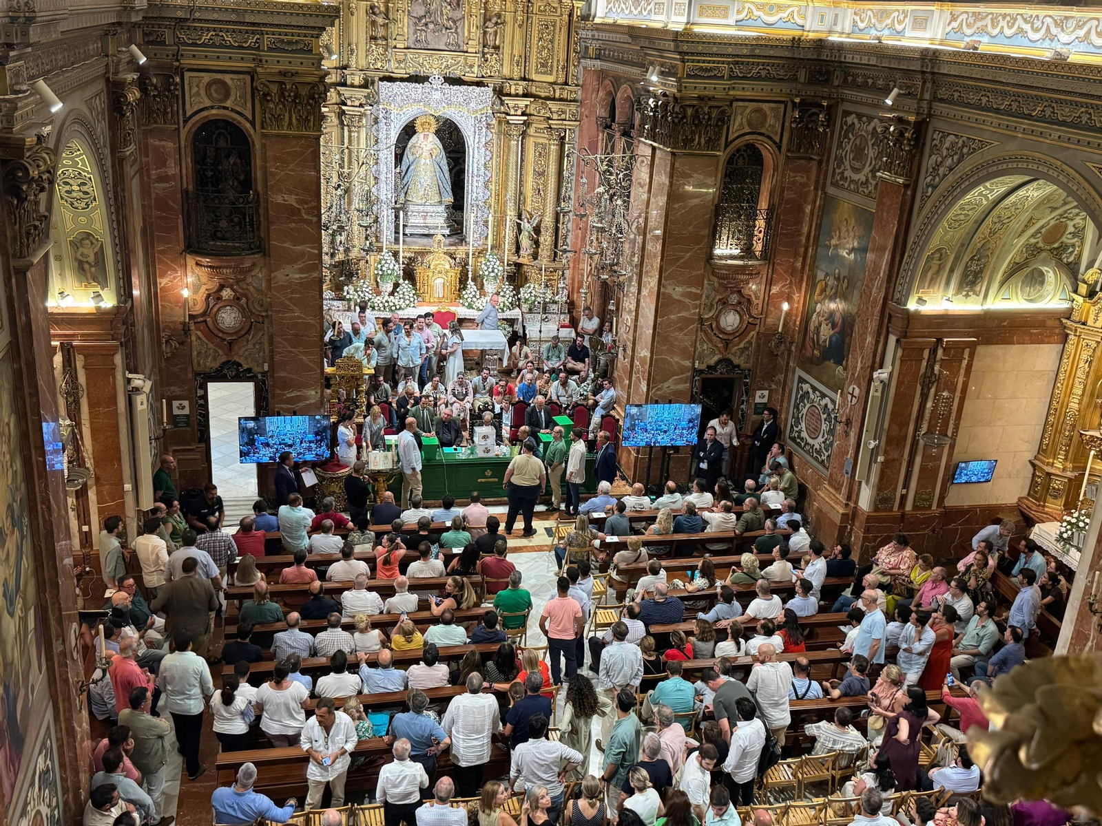 Cabildo para la historia en la Macarena