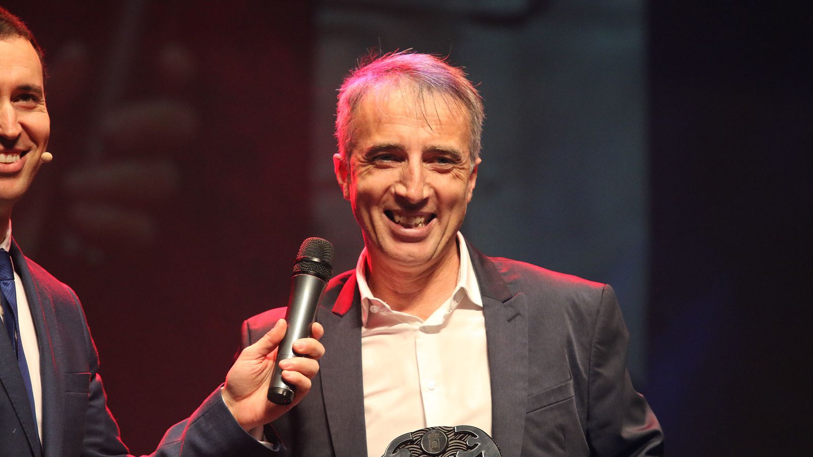 El árbitro David Fernández Borbalán fue reconocido.