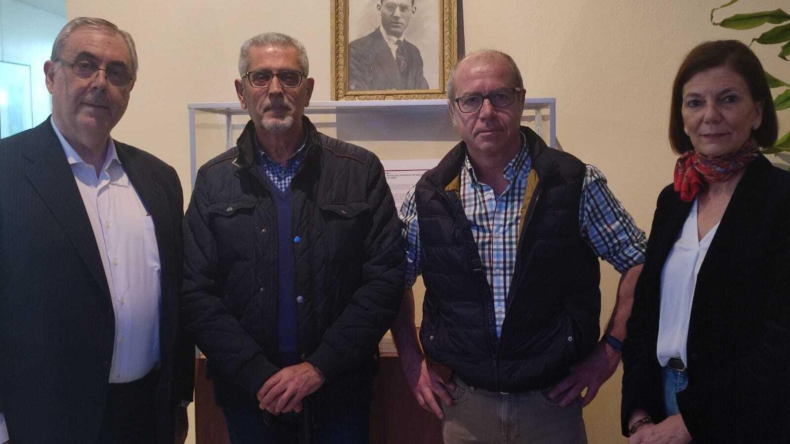 Cristóbal Orellana, jefe de la Unidad de Archivo; José García Cabrera, antropólogo e investigador; Natalio Benítez, jefe de la Unidad Red de Bibliotecas; y Carla Puerto, jefa del Departamento de Cultura.