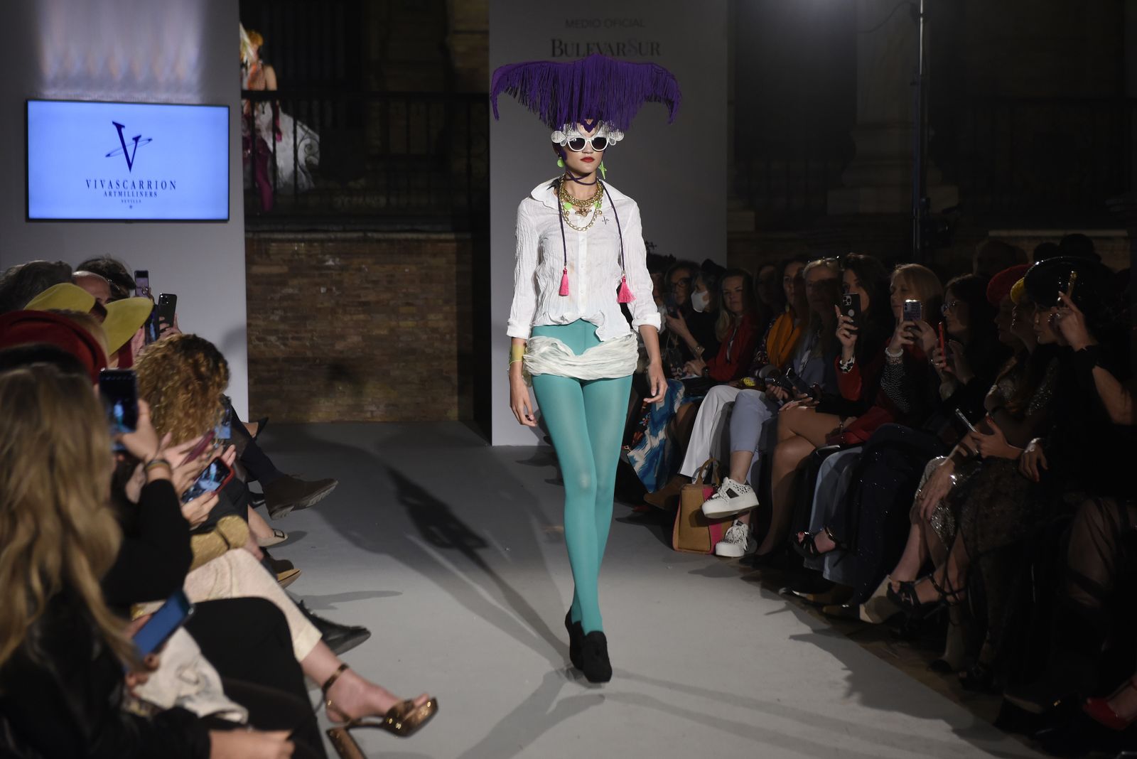 El desfile de Vivascarrión en la pasarela de novia e invitada SIQ 2022, todas las fotos