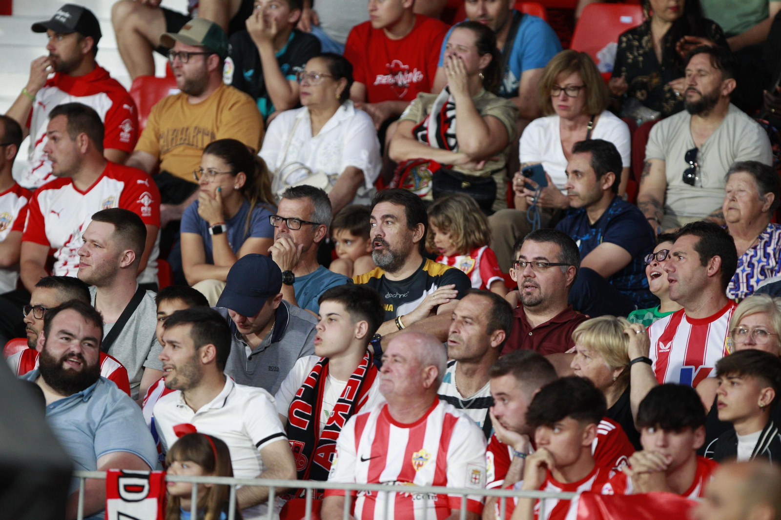 Imágenes del partido U.D. Almería-Elche C.F.