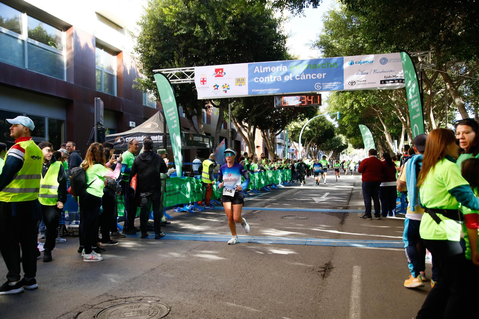 Imágenes de la Carrera contra el Cáncer de Almería