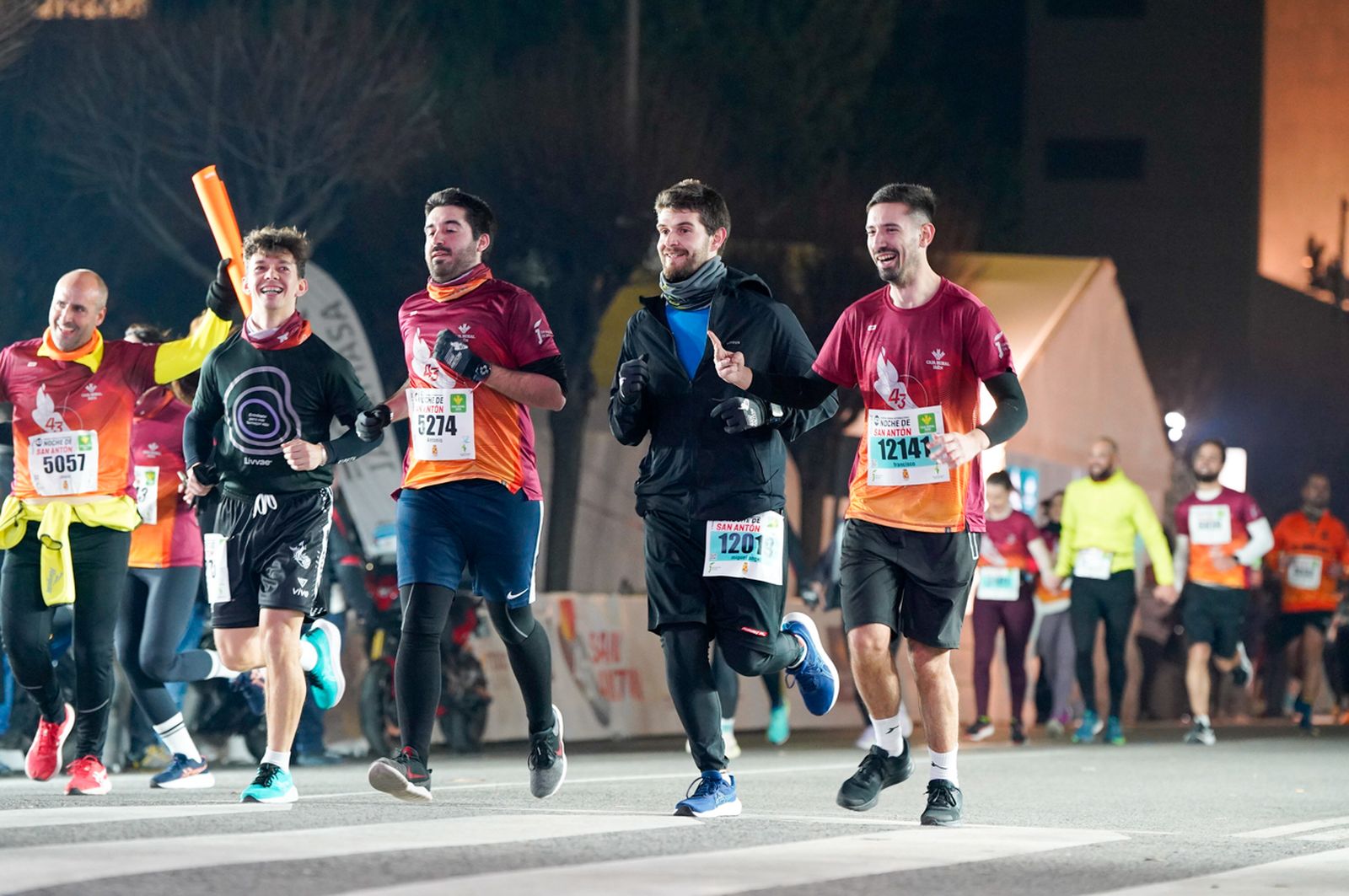 En imágenes: búscate en tu llegada a meta de la Carrera de San Antón 2026 (3)