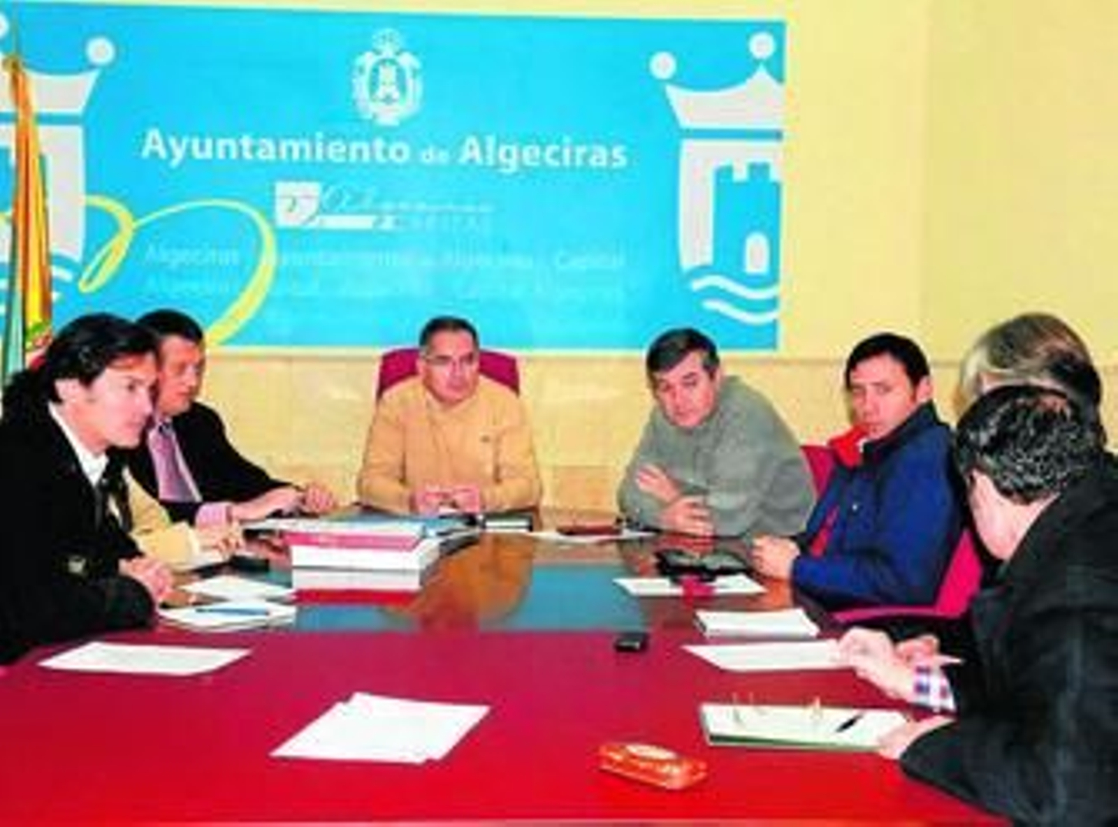 La reunión de la junta de portavoces ayer presidida por Jacinto Muñoz.