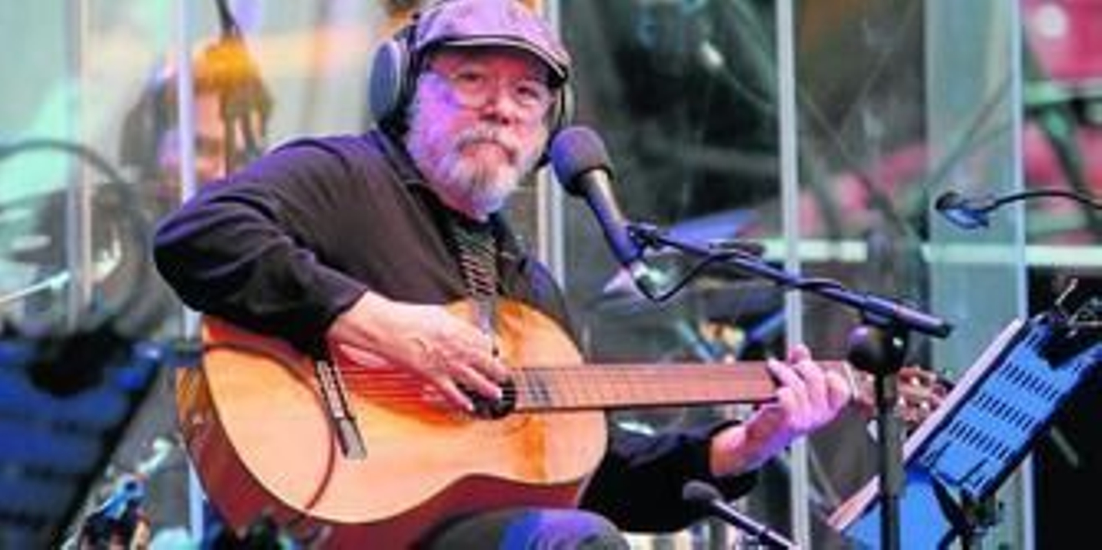 Silvio Rodríguez, ayer, en la Plaza de Toros.