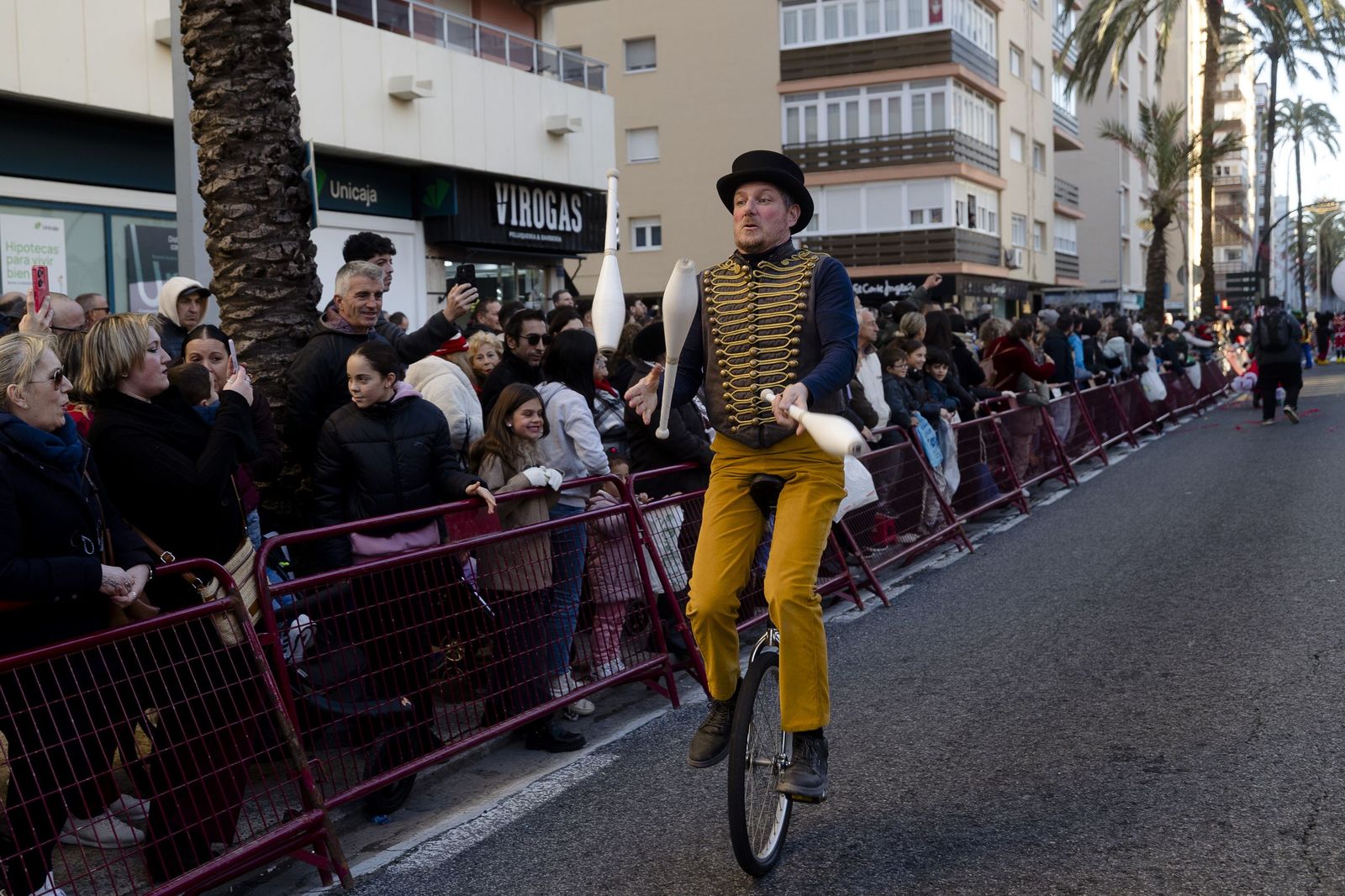 Las imágenes de la cabalgata de SS.MM. los Reyes Magos en Cádiz