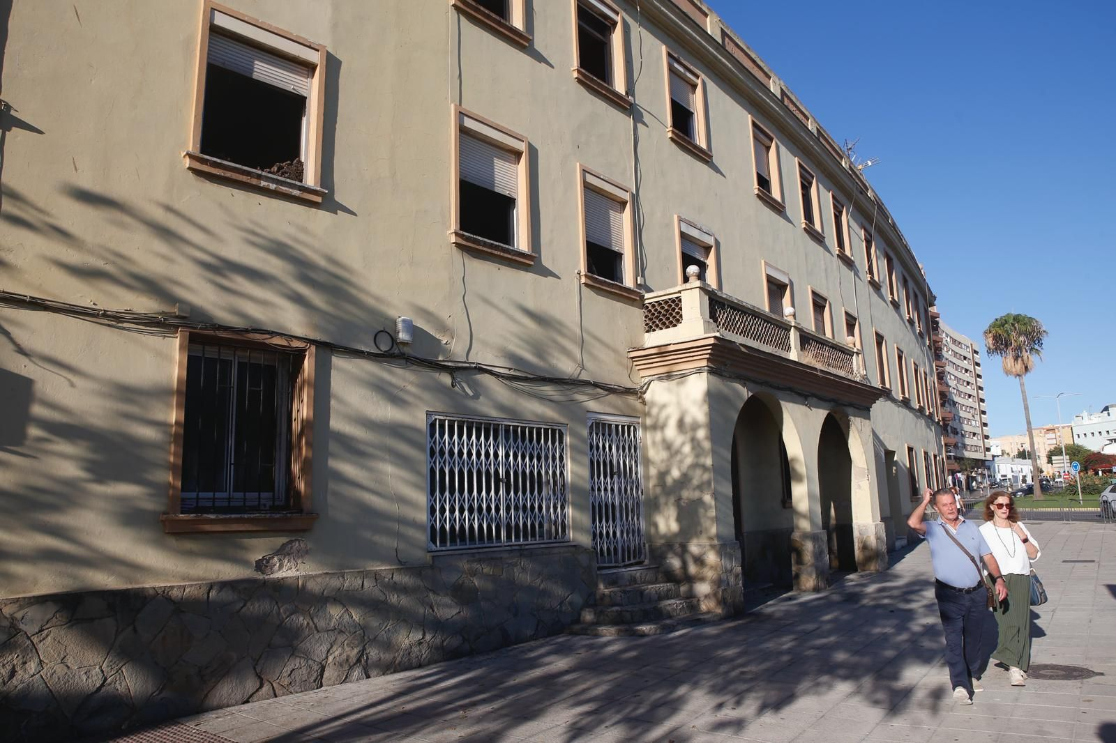 La fachada de los edificios militares, este jueves.