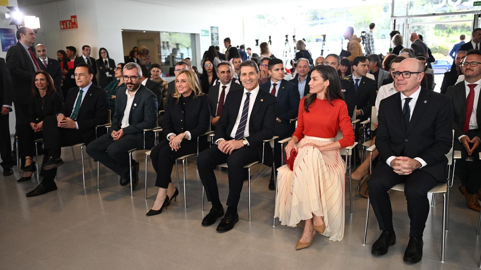 La visita de Doña Letizia a la Universidad de Granada, en imágenes