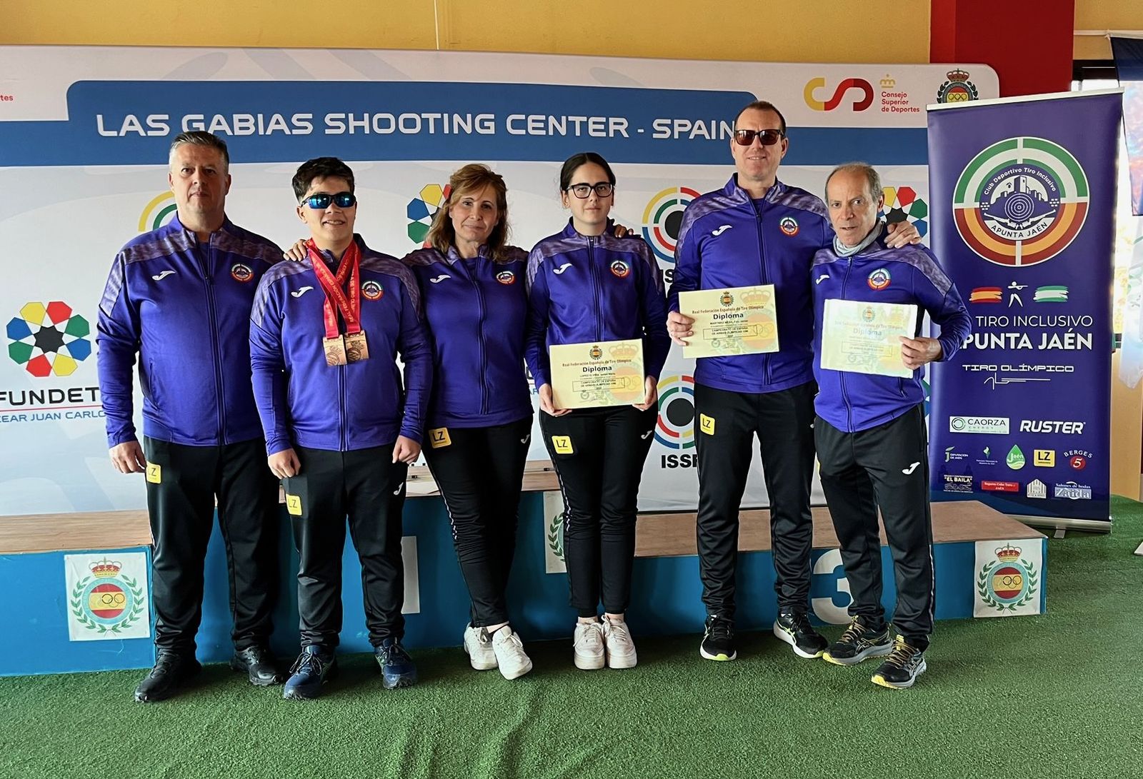 Foto de familia del conjunto jiennense en tierras murcianas.
