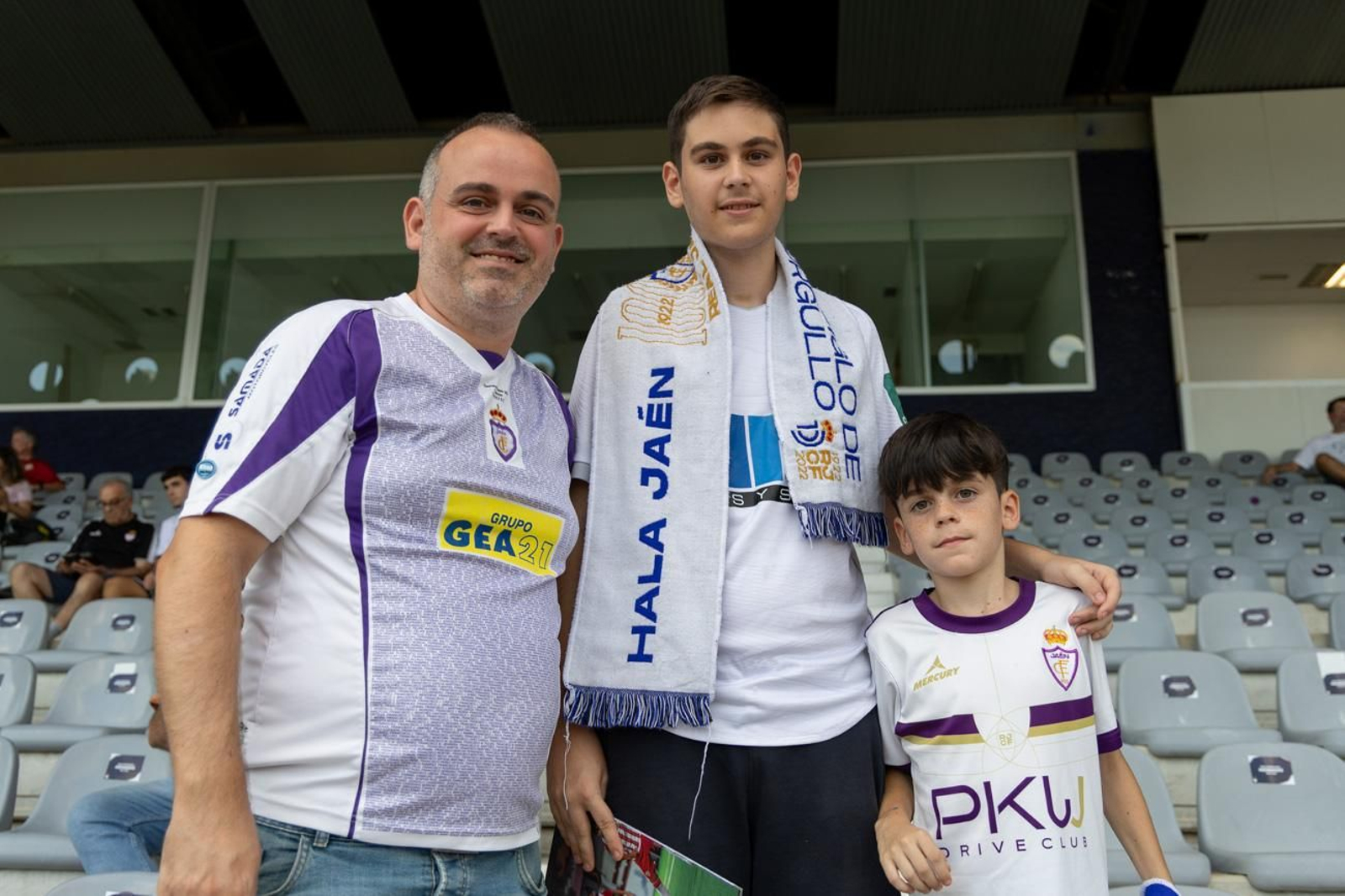 Las mejores imágenes del Real Jaén 3 - 2 Granada CF en el XLI Trofeo del Olivo