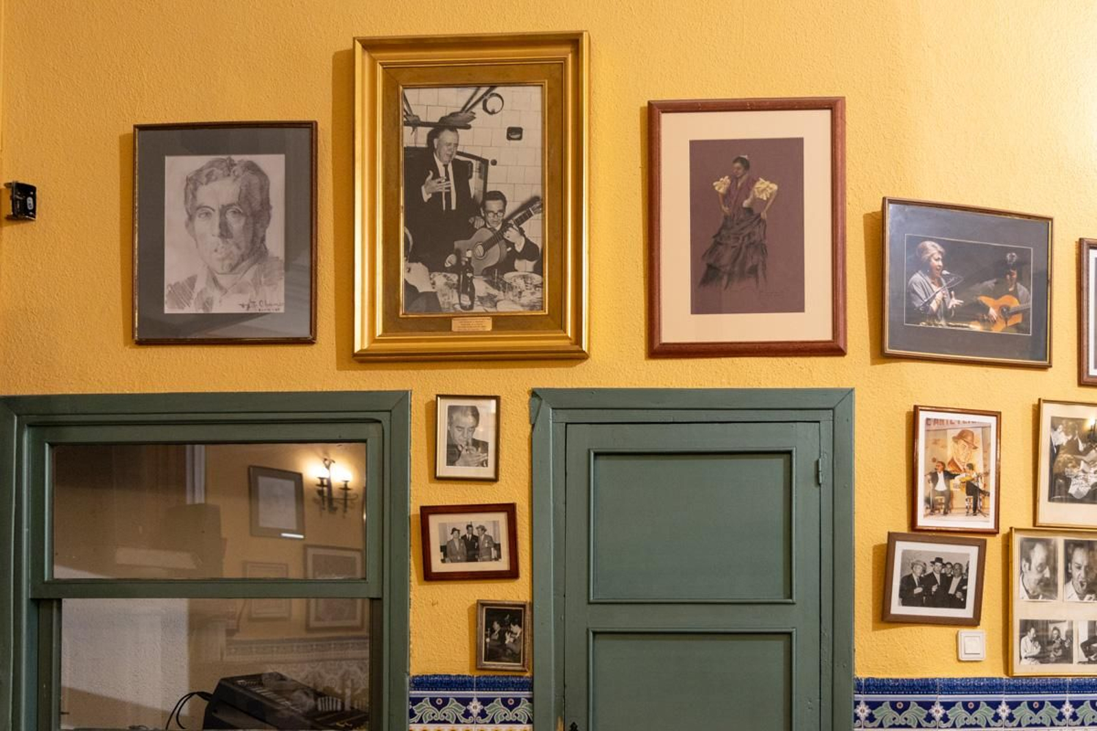 La Peña Flamenca de Jaén lleva 52 años abierta al público en la calle Maestra.
