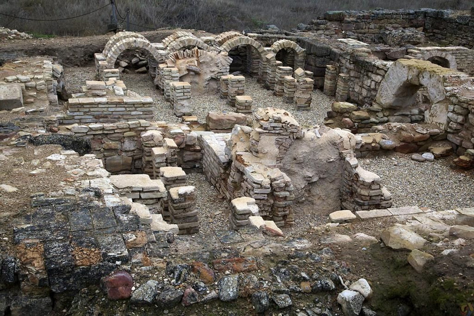 Cástulo, en Linares, es uno de los sitios que siempre merece la pena ver con una visita guiada. Cástulo, en Linares, es uno de los sitios que siempre merece la pena ver con una visita guiada.