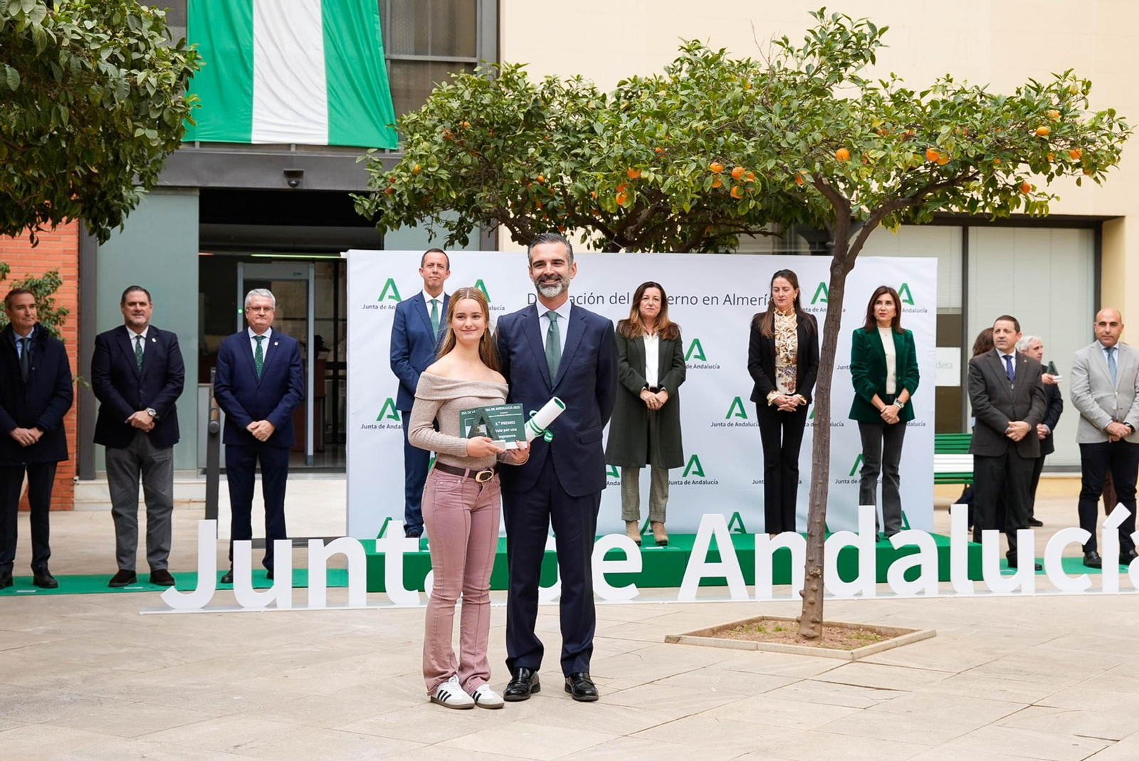 Así han sido las imágenes del día de la bandera en Almería