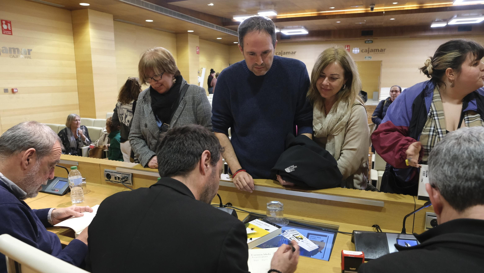 Imágenes de Diario de los Libros con Carmen Mola