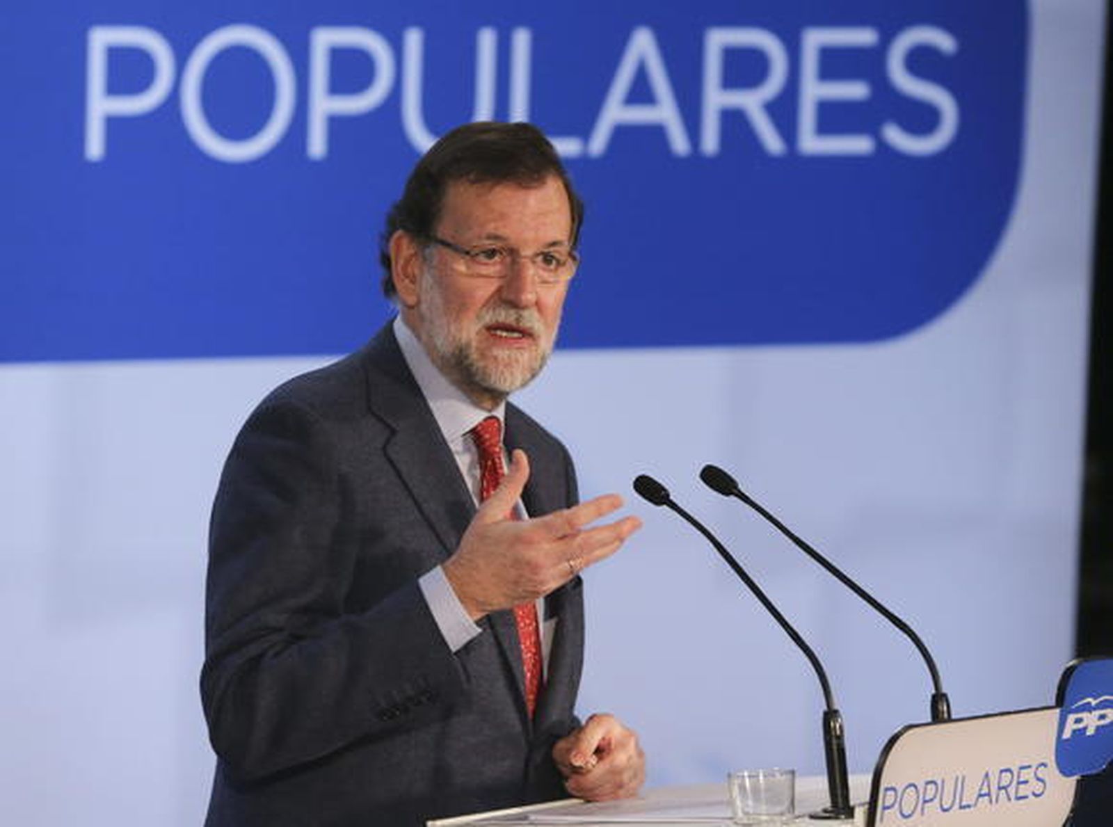 Rajoy llama a la unidad para derrotar al yihadismo y advierte de que "el fanatismo no vencerá en Europa"