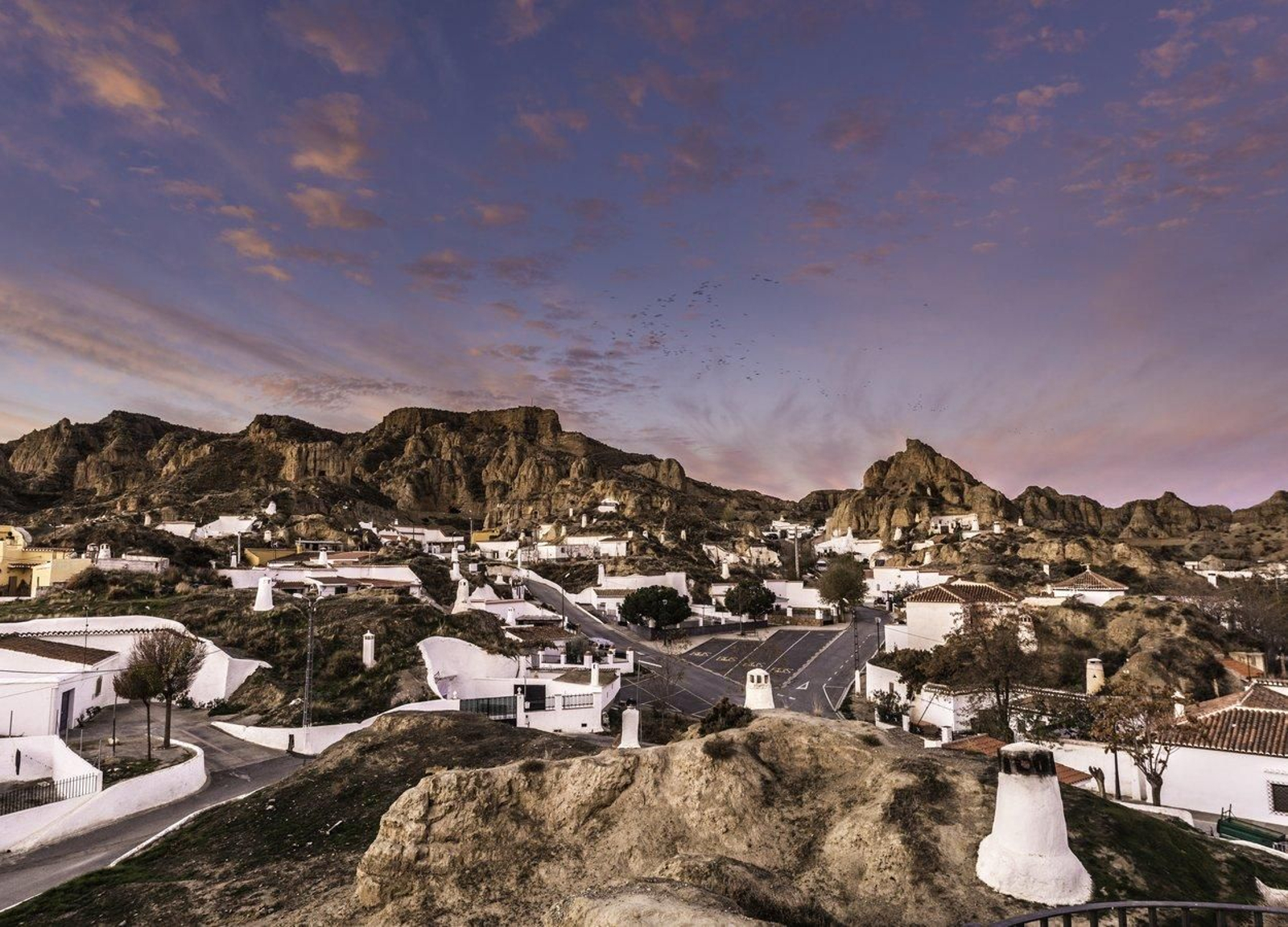 Imagen del pueblo de las 2.000 casas bajo tierra.