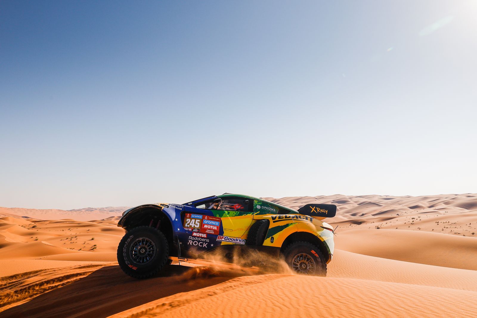 Las espectaculares imágenes del Dakar por las dunas