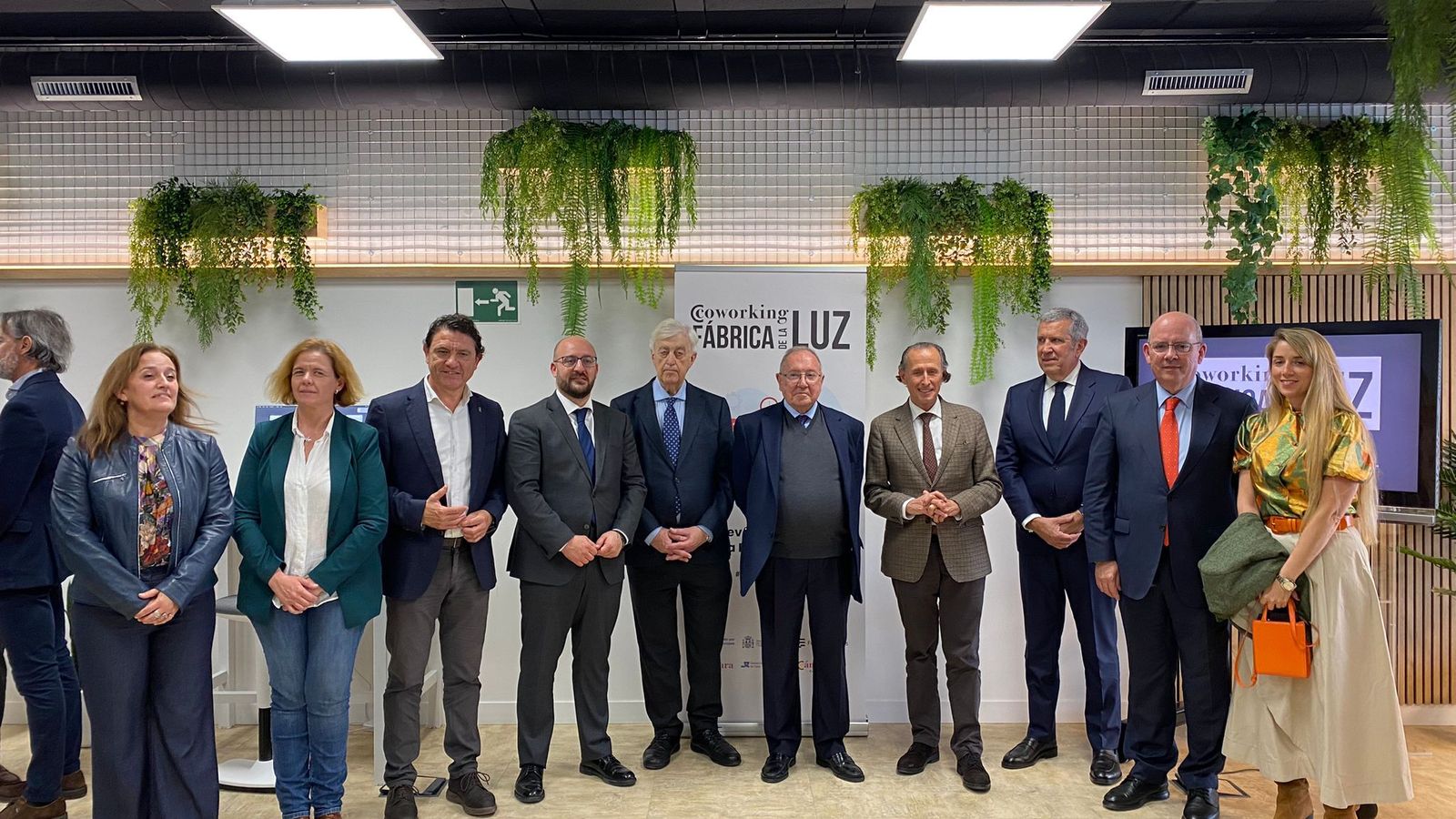 Personalidades asistentes al acto.